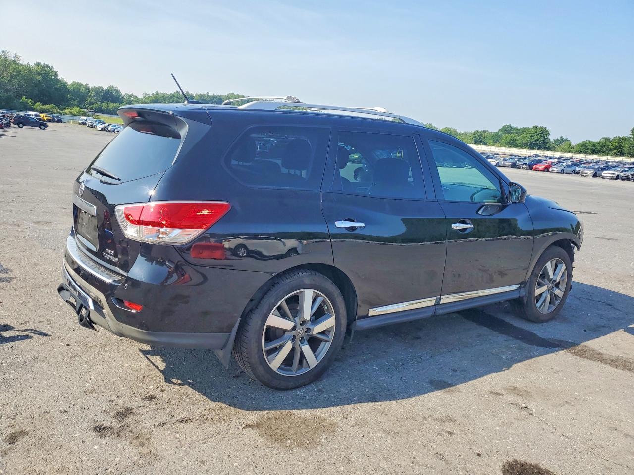 2014 Nissan Pathfinder Black vin: 5N1AR2MM5EC715876