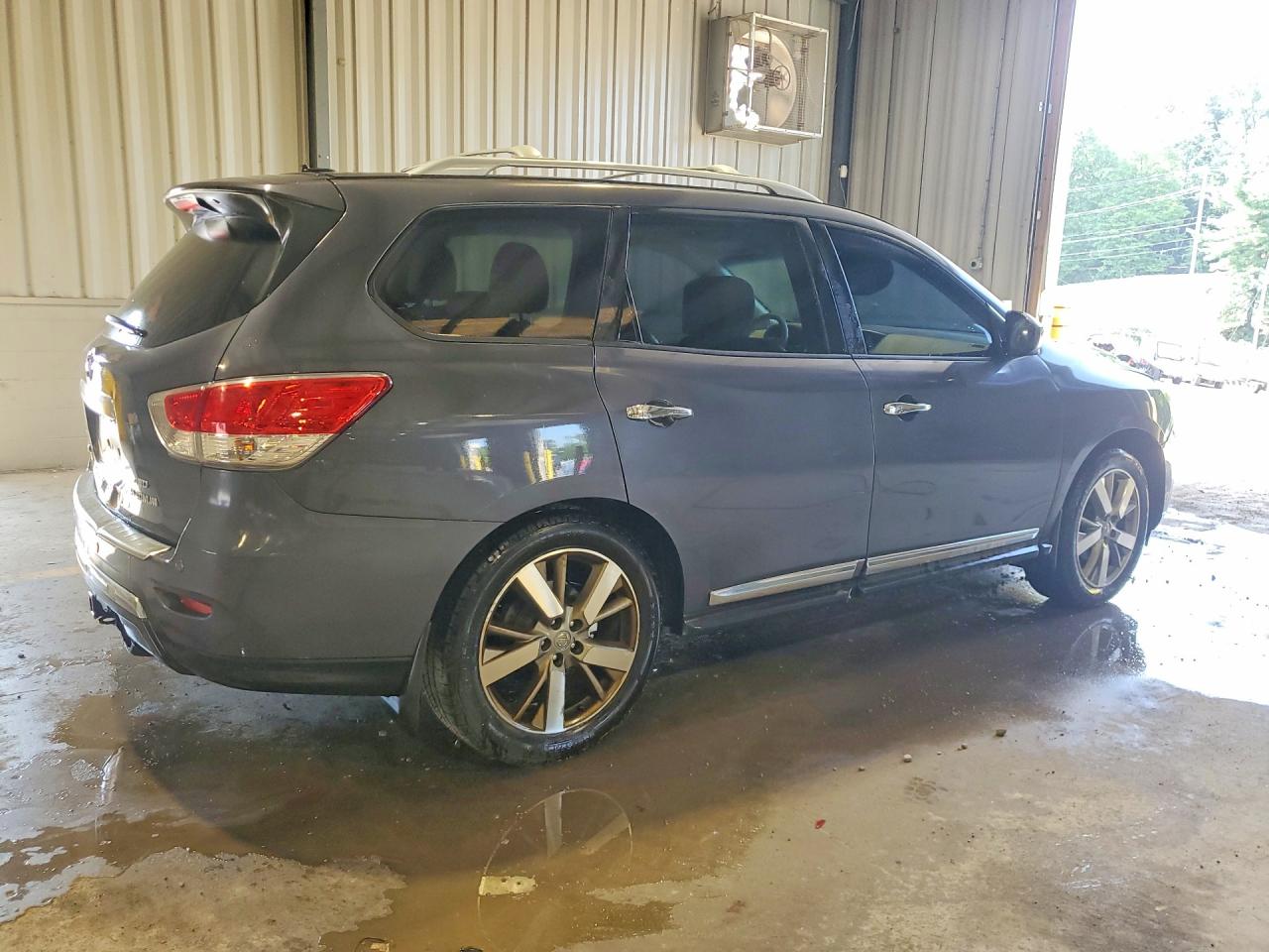 2014 Nissan Pathfinder S Серый vin: 5N1AR2MM5EC723086