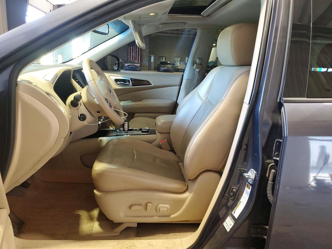 2014 Nissan Pathfinder S Серый vin: 5N1AR2MM5EC723086