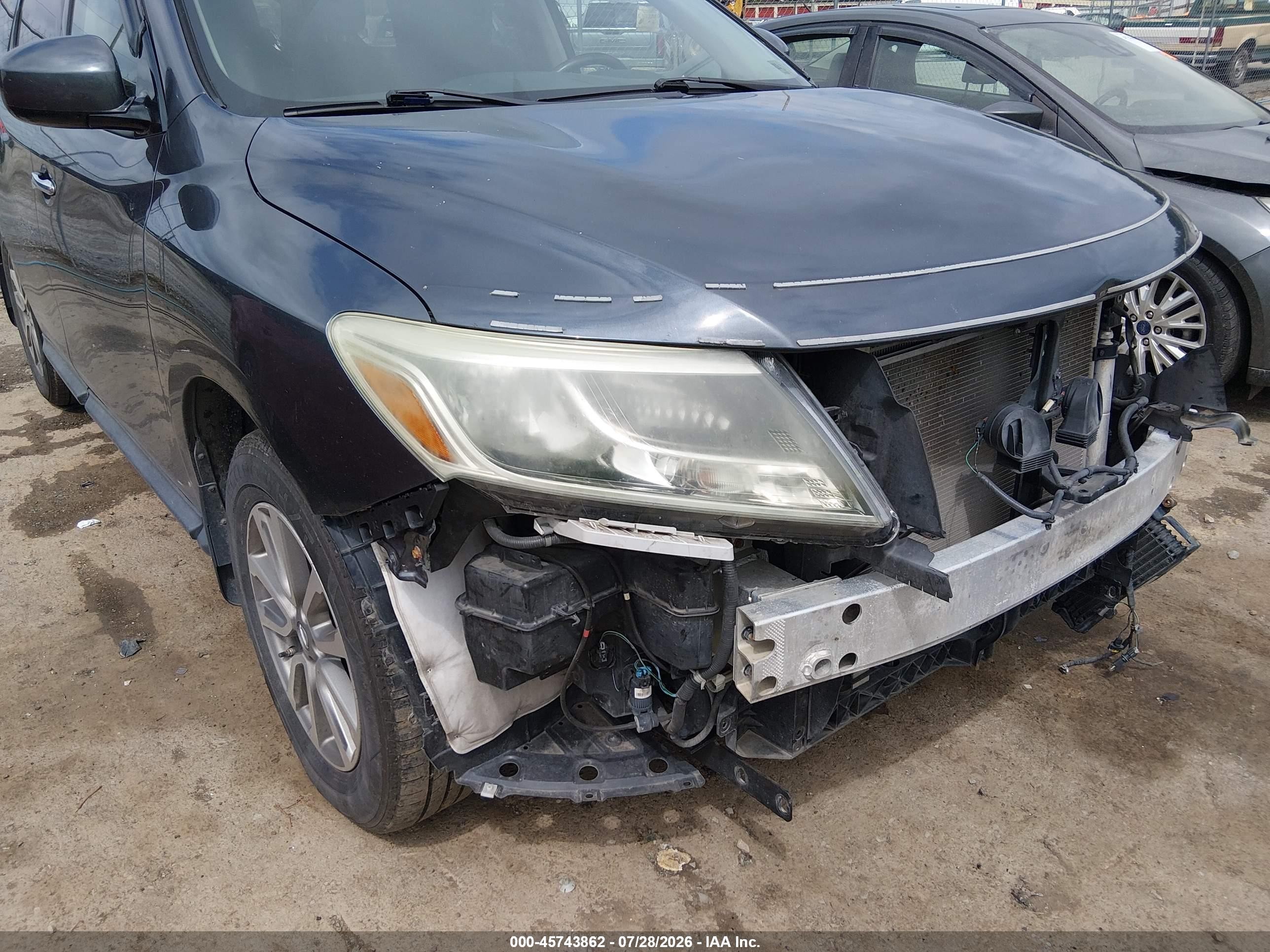 2014 Nissan Pathfinder Sv Серый vin: 5N1AR2MM5EC731737