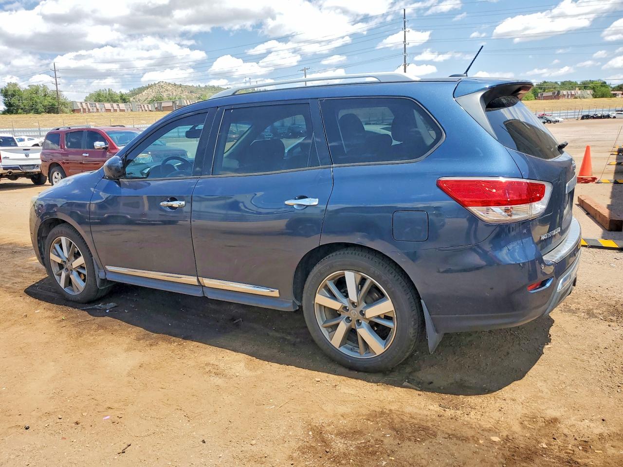 2015 Nissan Pathfinder Platinum Blue vin: 5N1AR2MM5FC600390