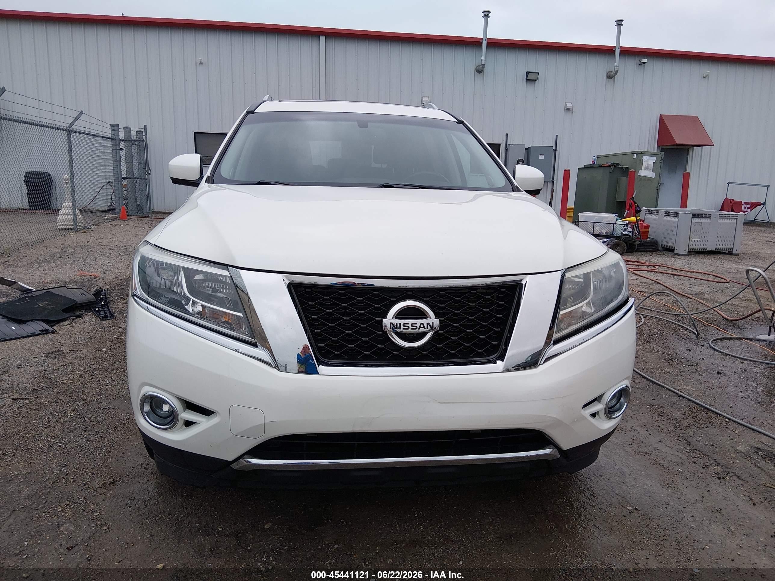 2015 Nissan Pathfinder Platinum White vin: 5N1AR2MM5FC612720