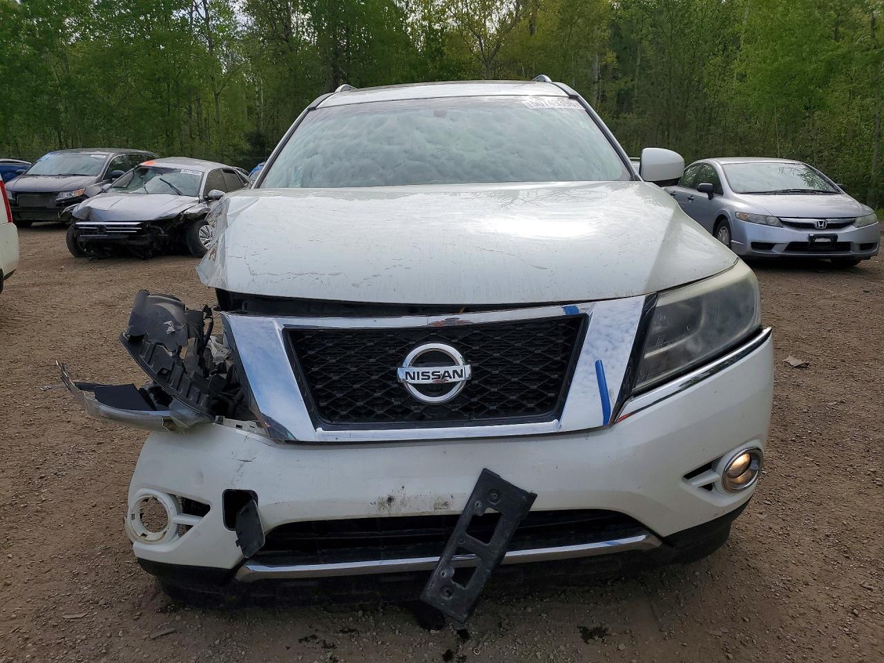 2015 Nissan Pathfinder S White vin: 5N1AR2MM5FC620445