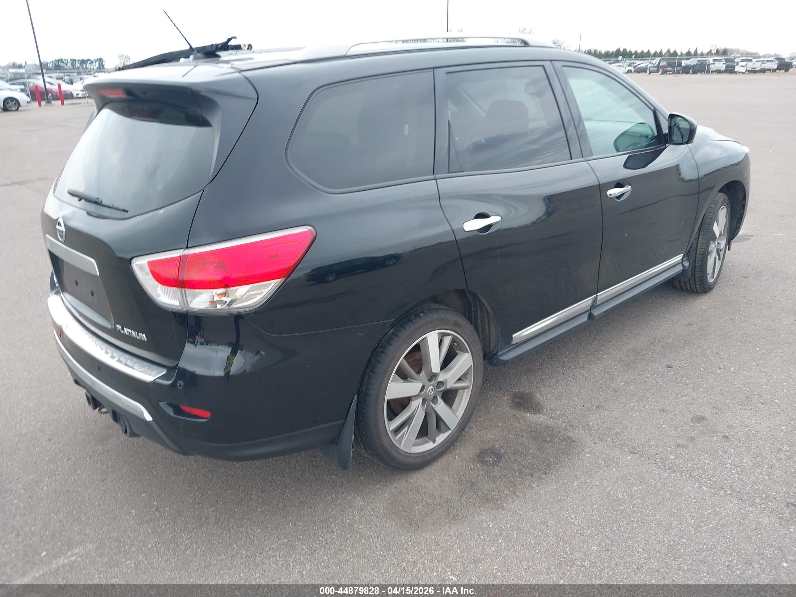 2015 Nissan Pathfinder Platinum Black vin: 5N1AR2MM5FC628349