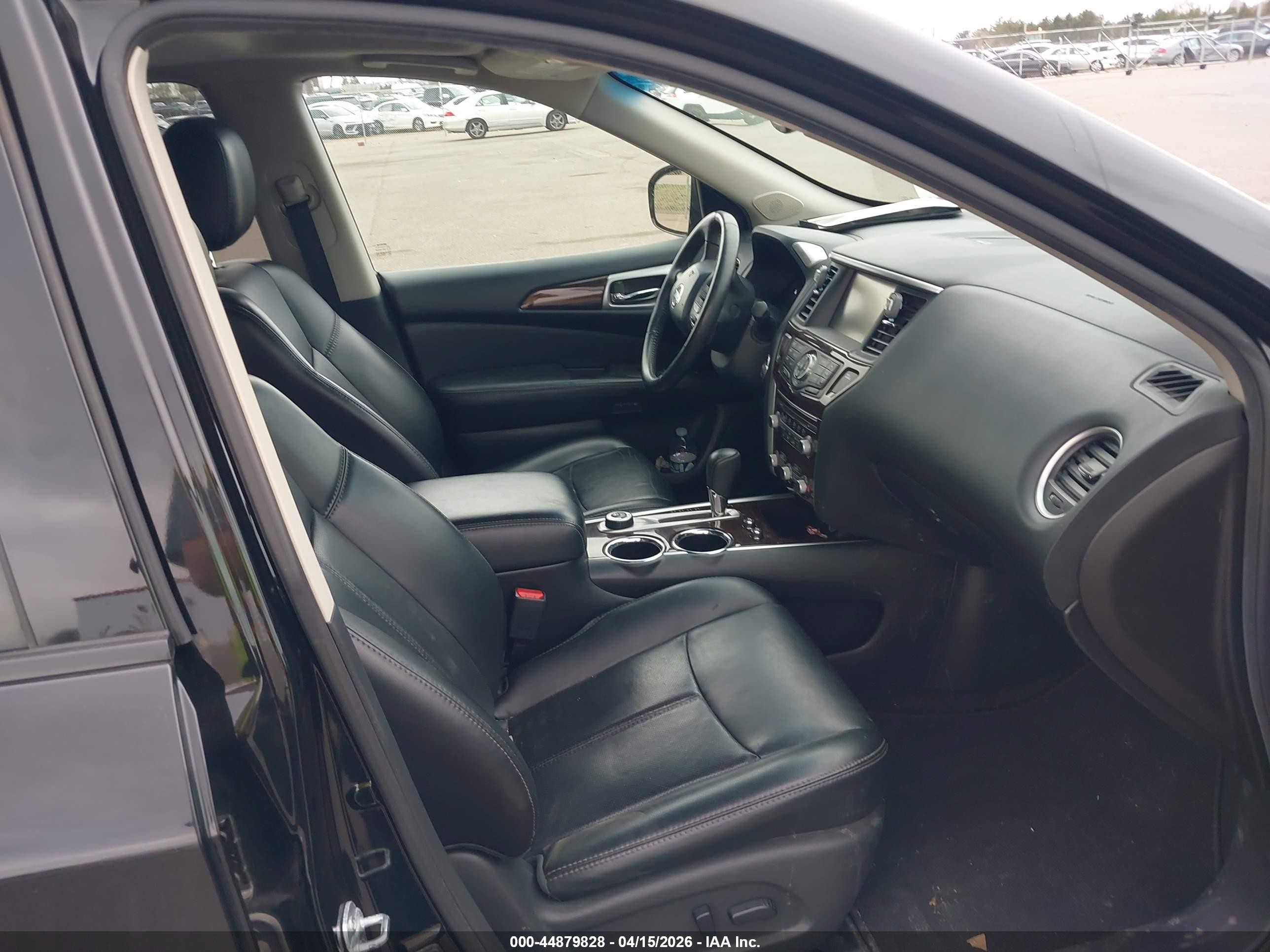 2015 Nissan Pathfinder Platinum Black vin: 5N1AR2MM5FC628349