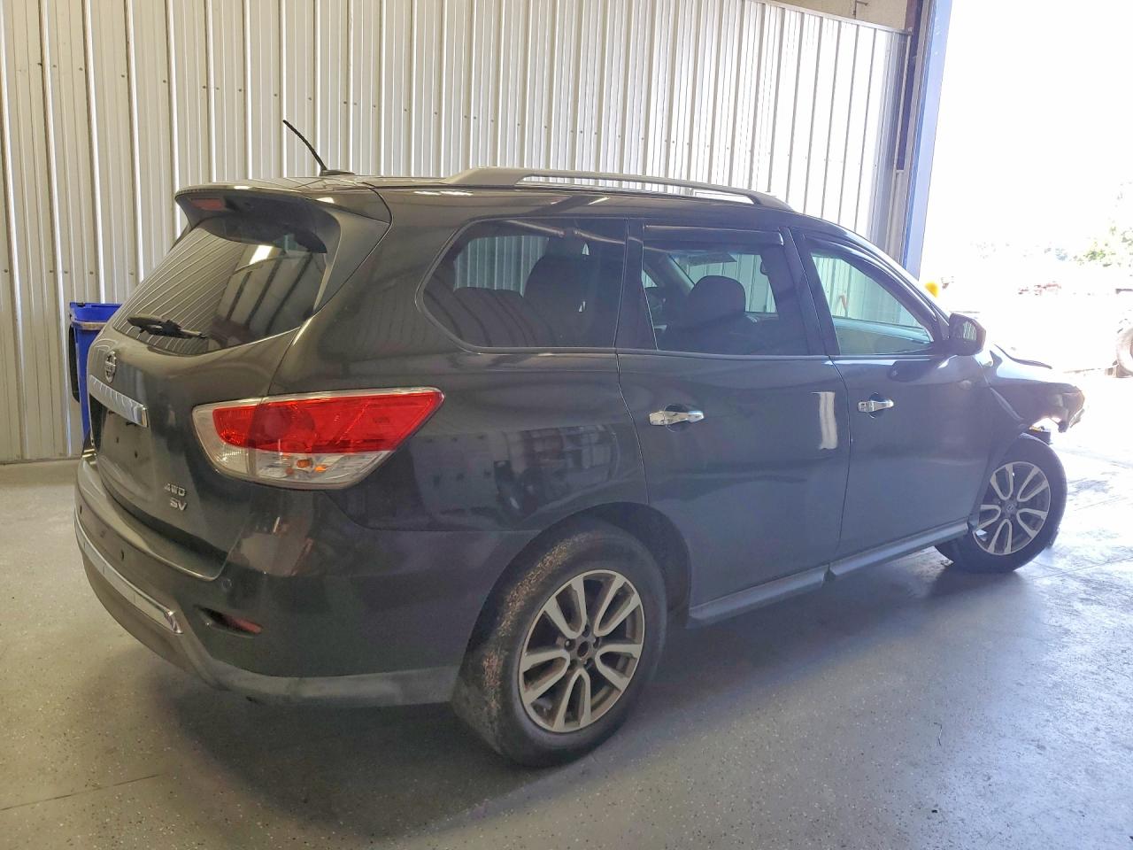 2015 Nissan Pathfinder Sv Charcoal vin: 5N1AR2MM5FC635334