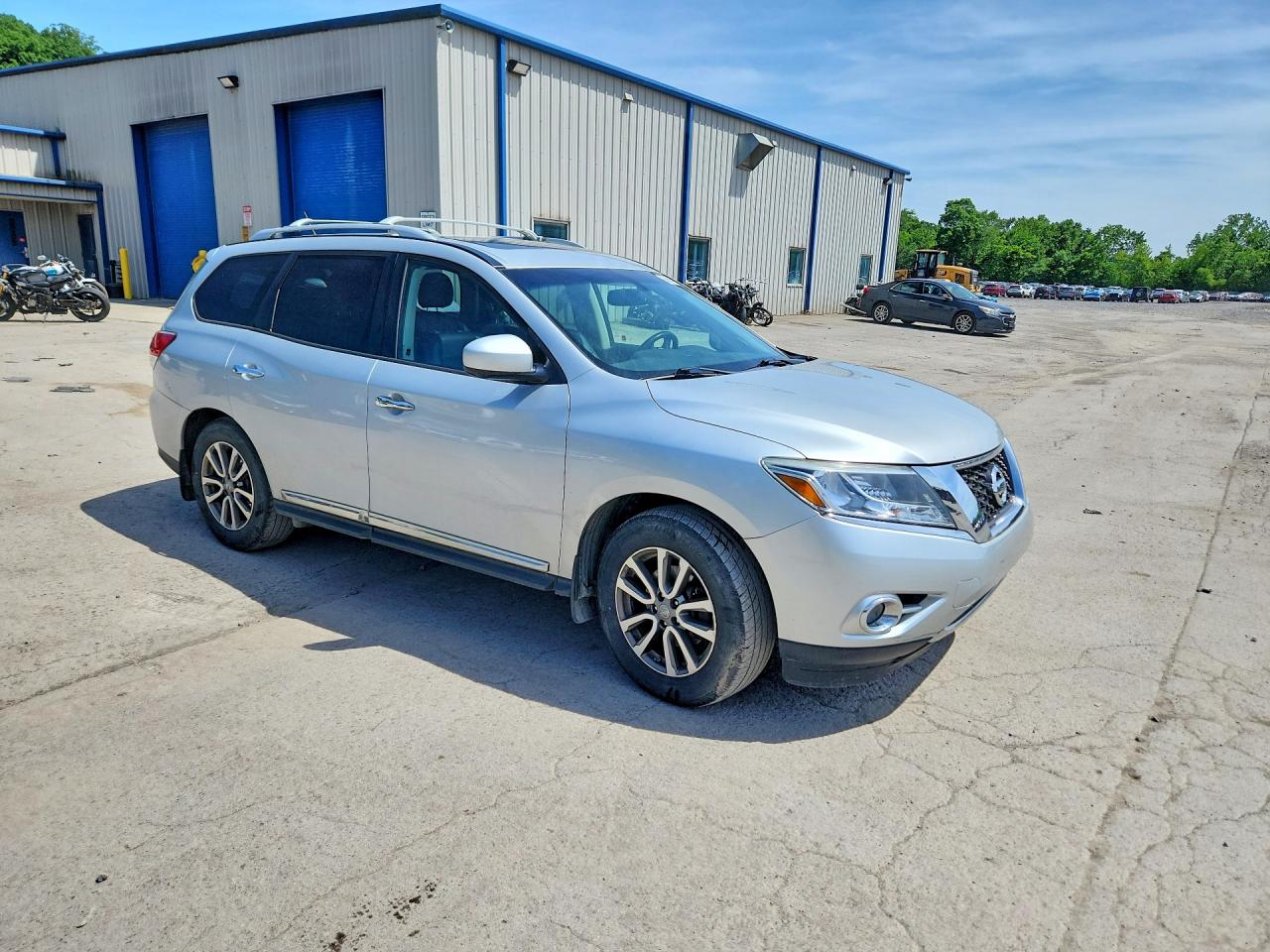 2015 Nissan Pathfinder Sl Silver vin: 5N1AR2MM5FC638377