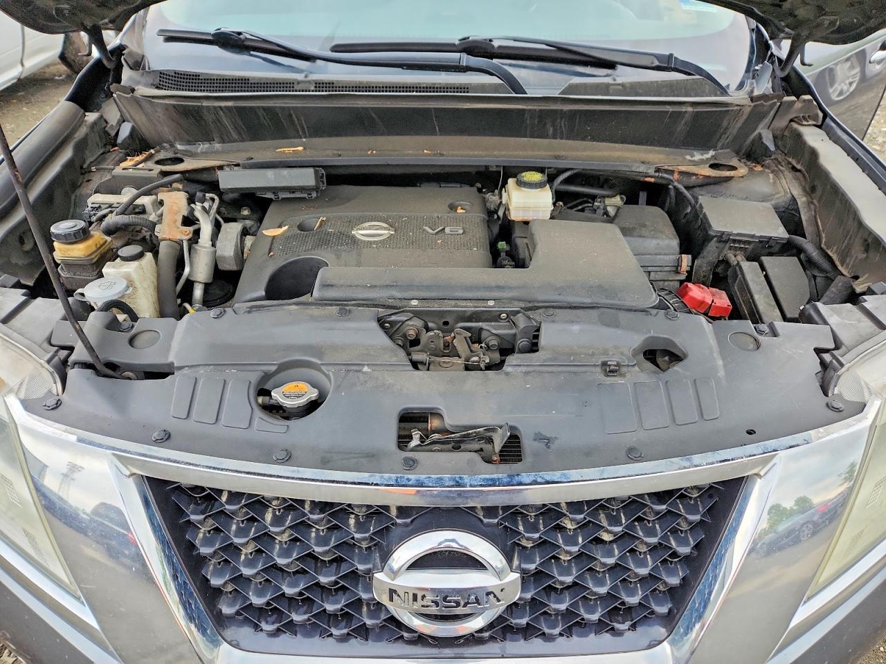 2015 Niss Pathfinder Gray vin: 5N1AR2MM5FC657902