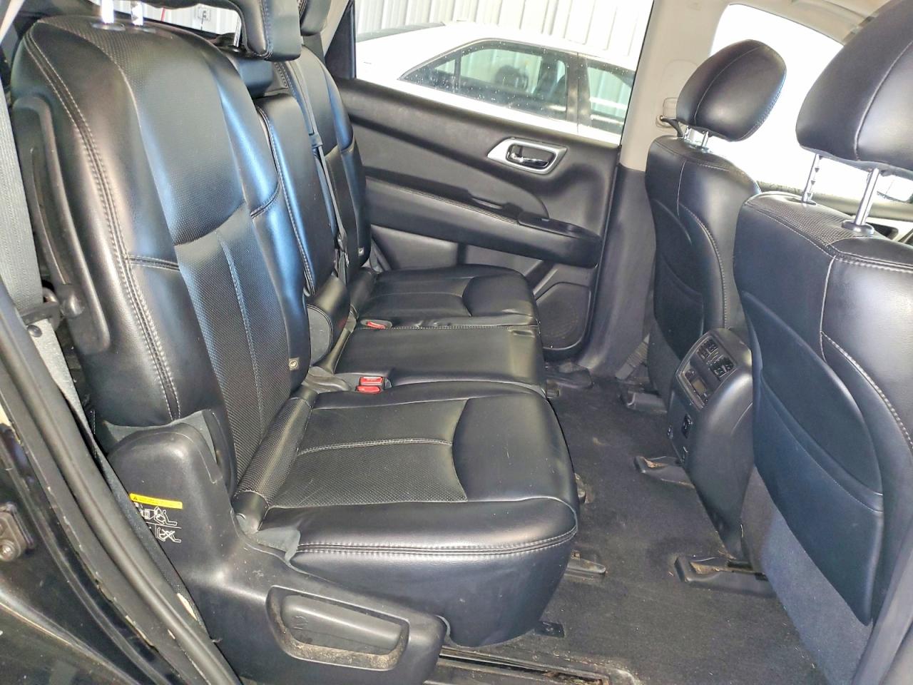 2015 Nissan Pathfinder S Black vin: 5N1AR2MM5FC683464