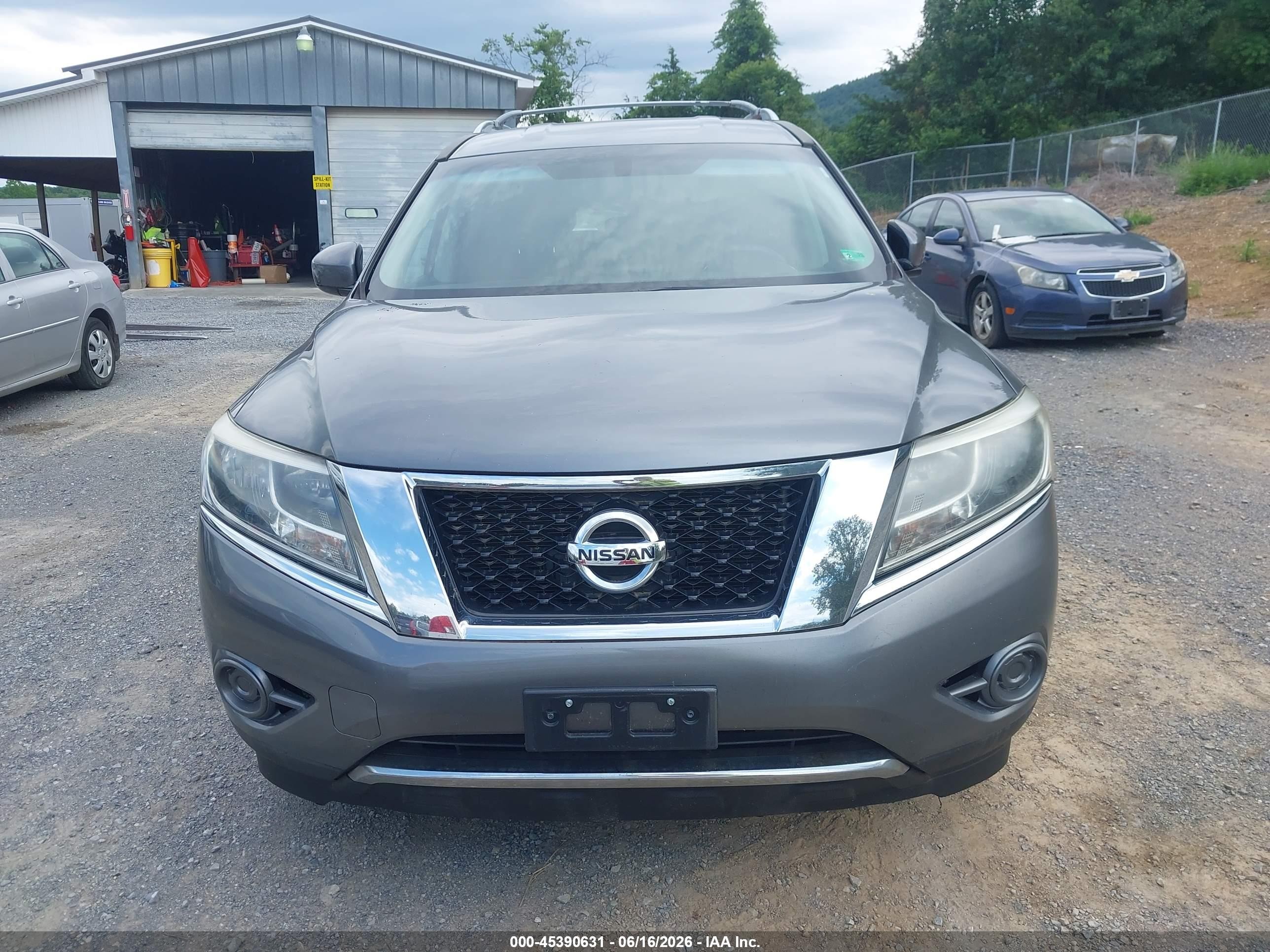 2015 Nissan Pathfinder S Gray vin: 5N1AR2MM5FC685604