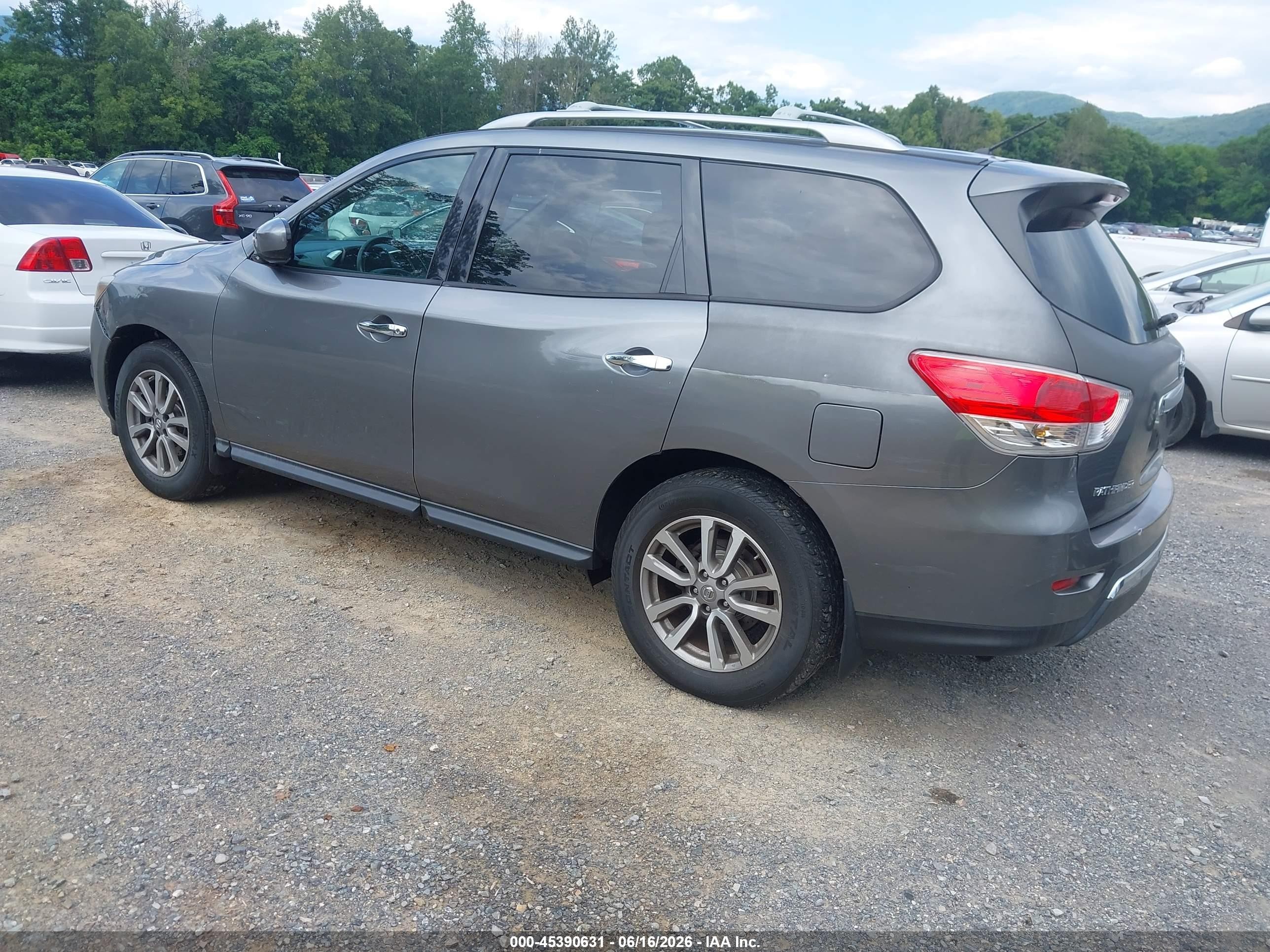 2015 Nissan Pathfinder S Gray vin: 5N1AR2MM5FC685604