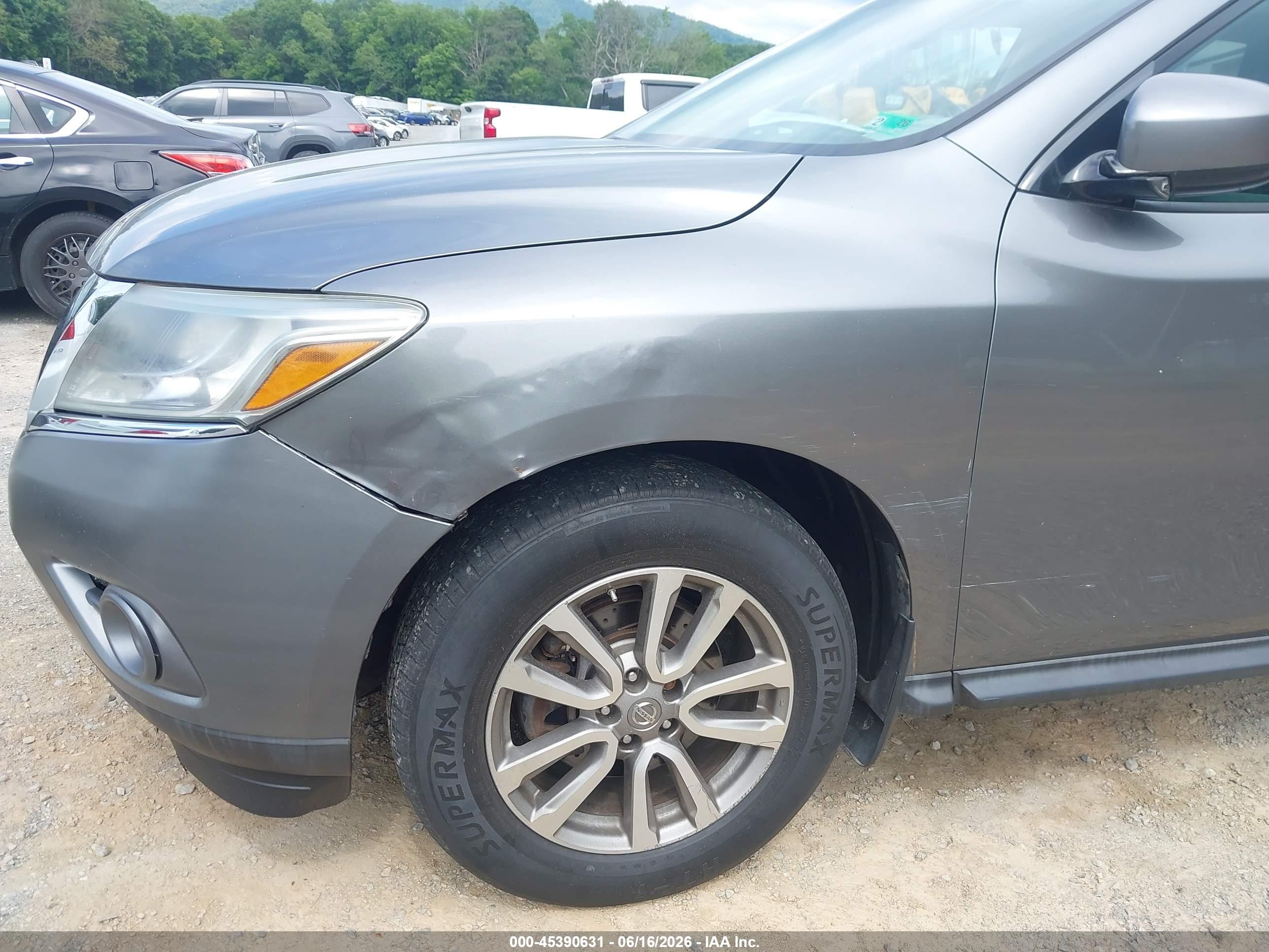 2015 Nissan Pathfinder S Gray vin: 5N1AR2MM5FC685604