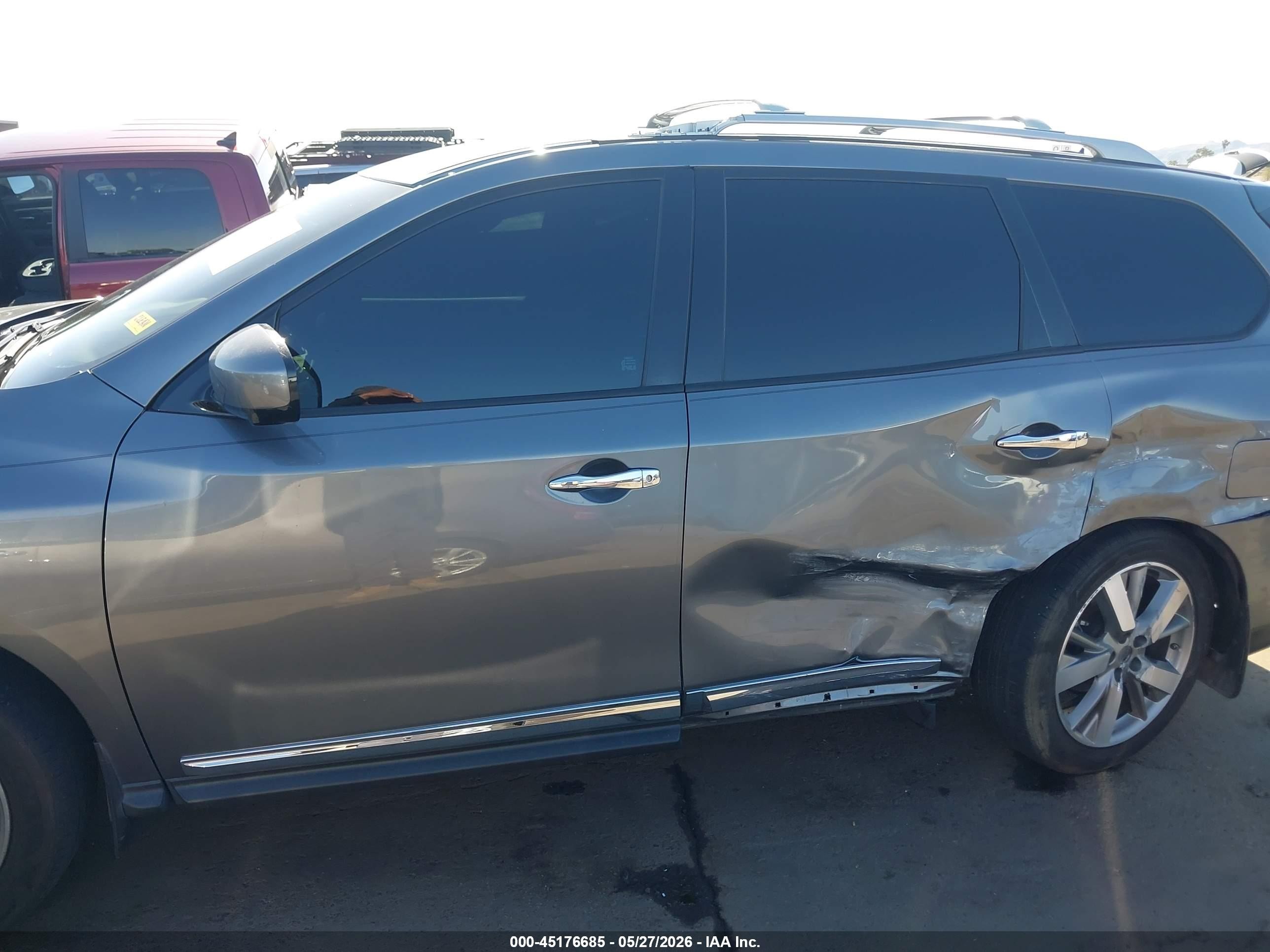 2015 Nissan Pathfinder Platinum Gray vin: 5N1AR2MM5FC700487