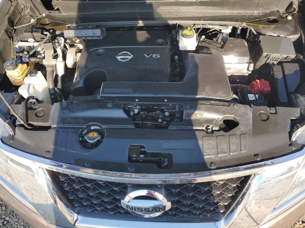 2015 Nissan Pathfinder Sv Brown vin: 5N1AR2MM5FC701400