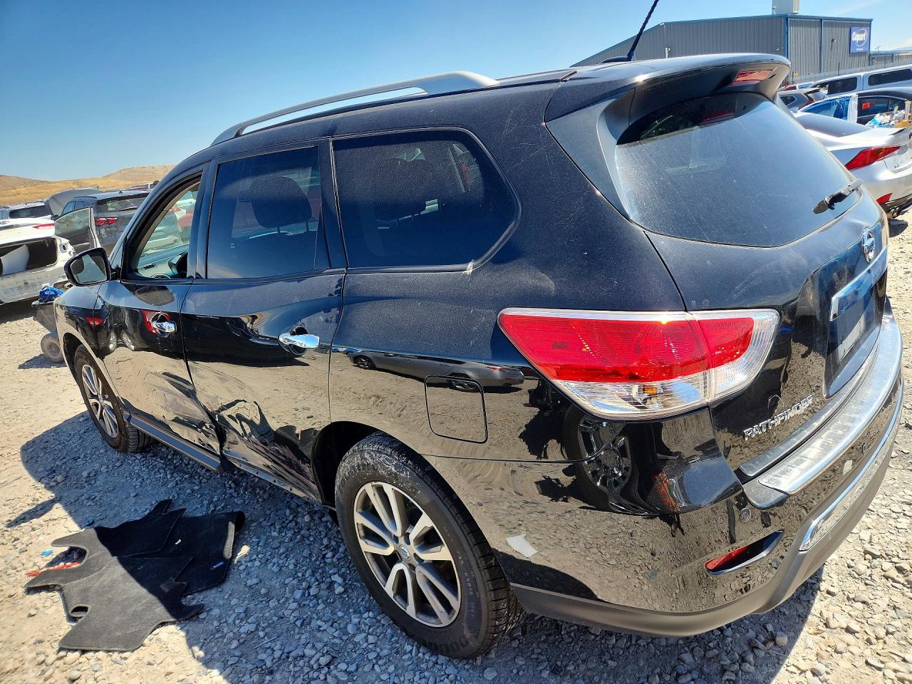 2015 Nissan Pathfinder Sv Black vin: 5N1AR2MM5FC703566