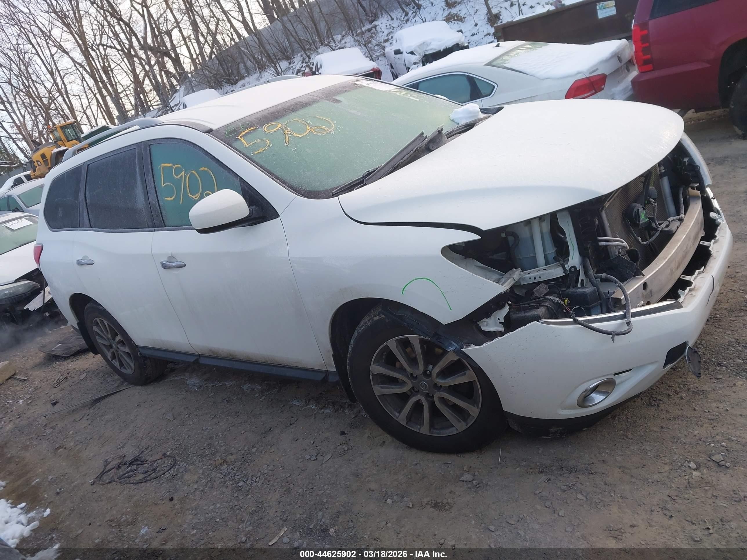 2015 Nissan Pathfinder Sv White vin: 5N1AR2MM5FC720254