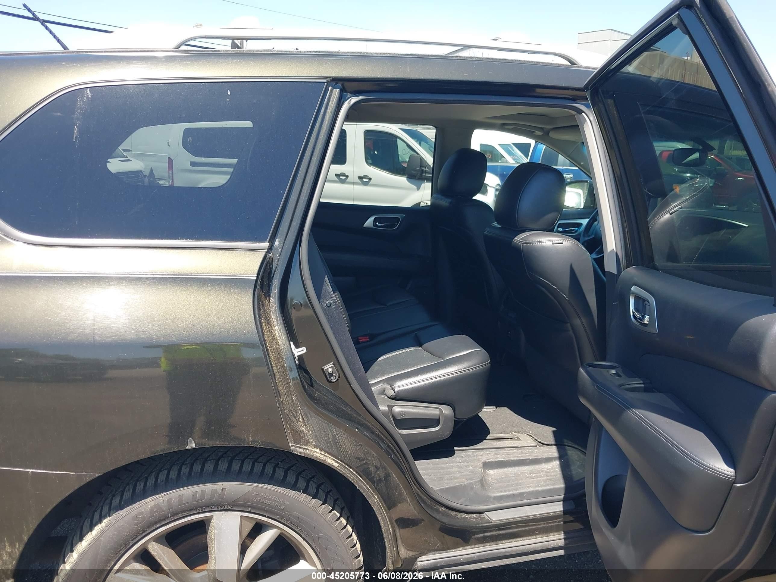2016 Nissan Pathfinder Platinum Green vin: 5N1AR2MM5GC605347