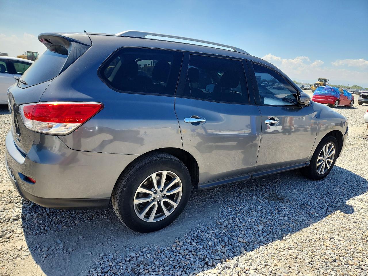 2016 Nissan Pathfinder Sv Gray vin: 5N1AR2MM5GC630913