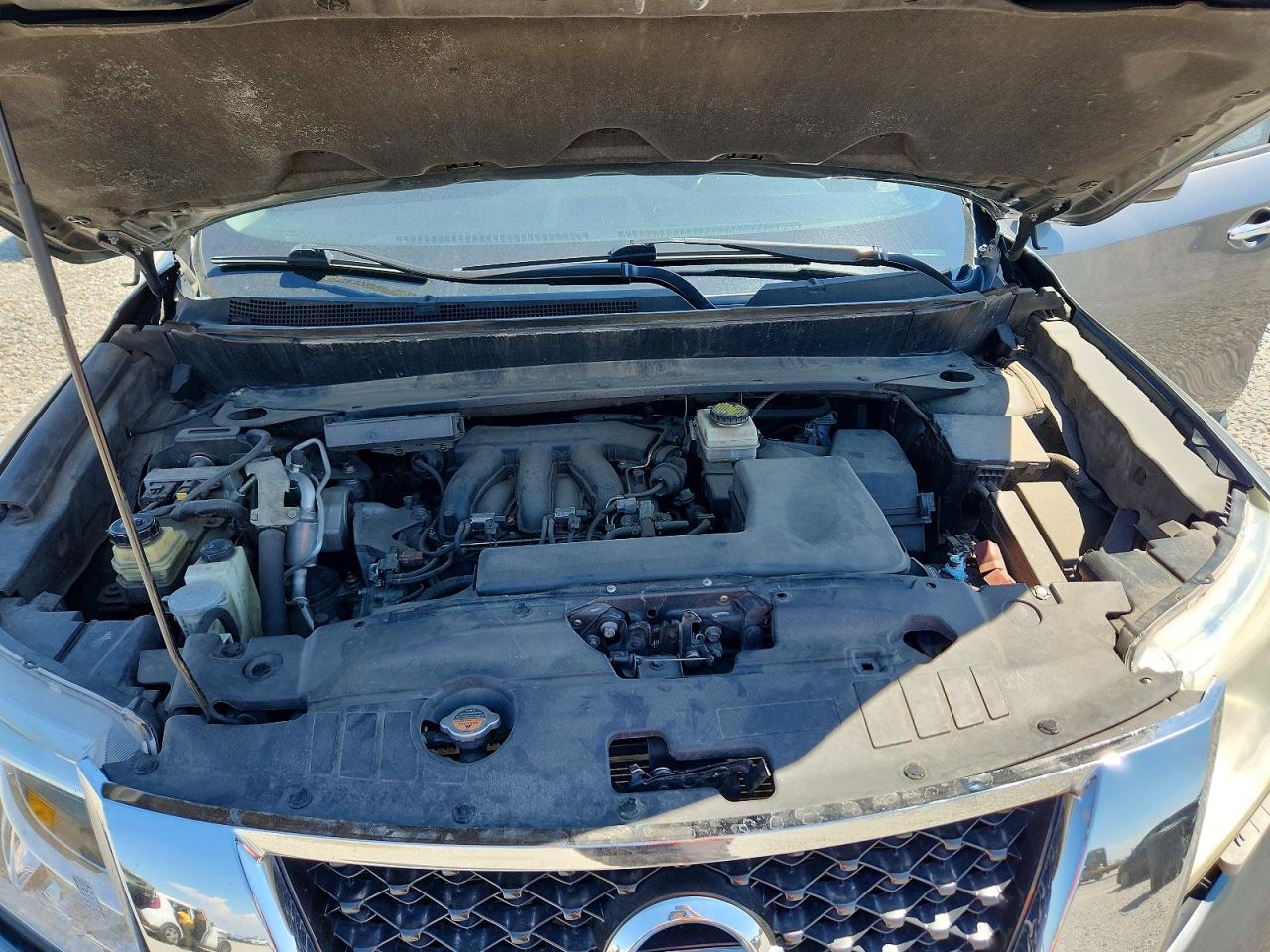 2016 Nissan Pathfinder Sv Gray vin: 5N1AR2MM5GC630913