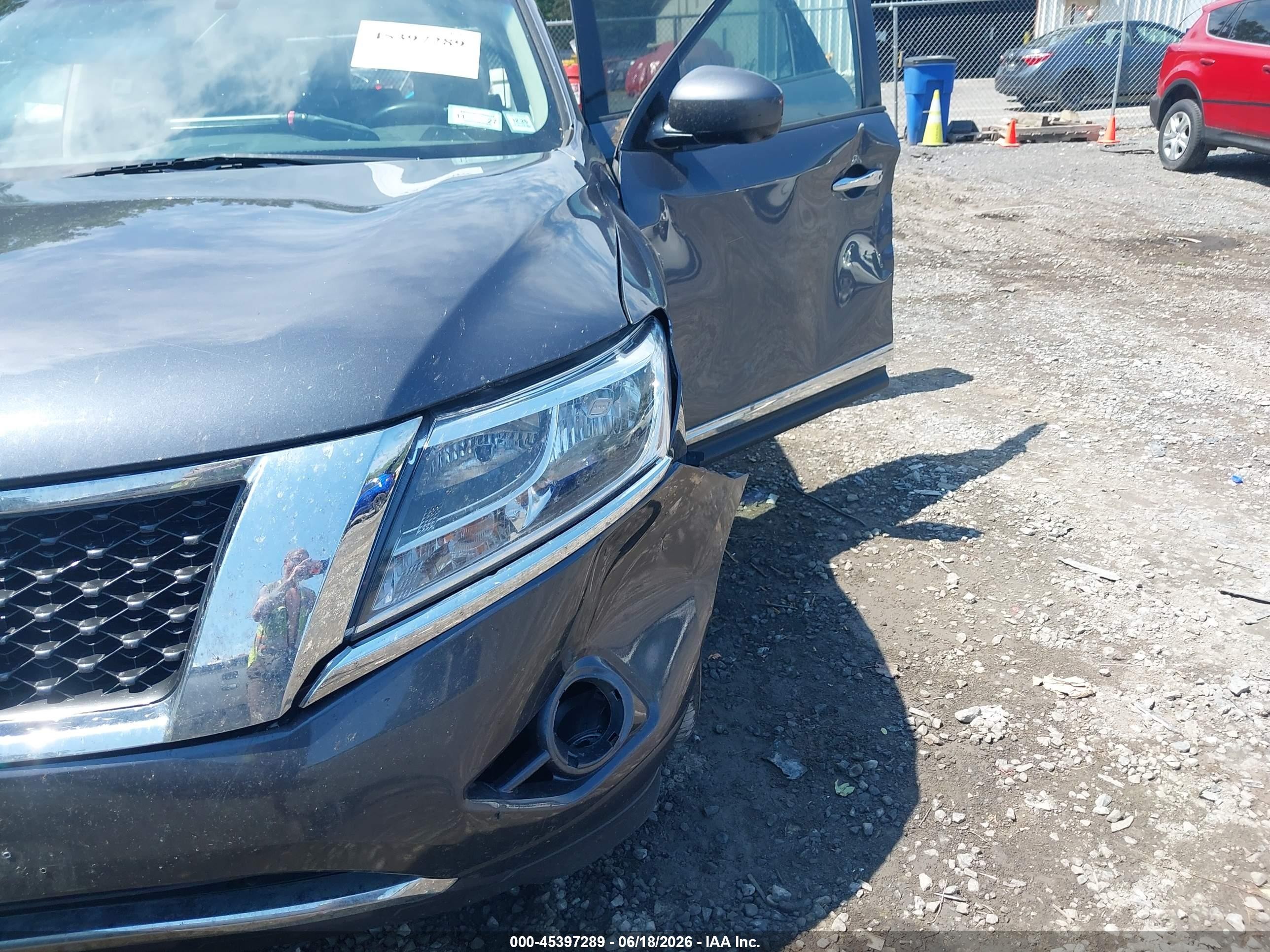 2013 Nissan Pathfinder Platinum Gray vin: 5N1AR2MM6DC628213