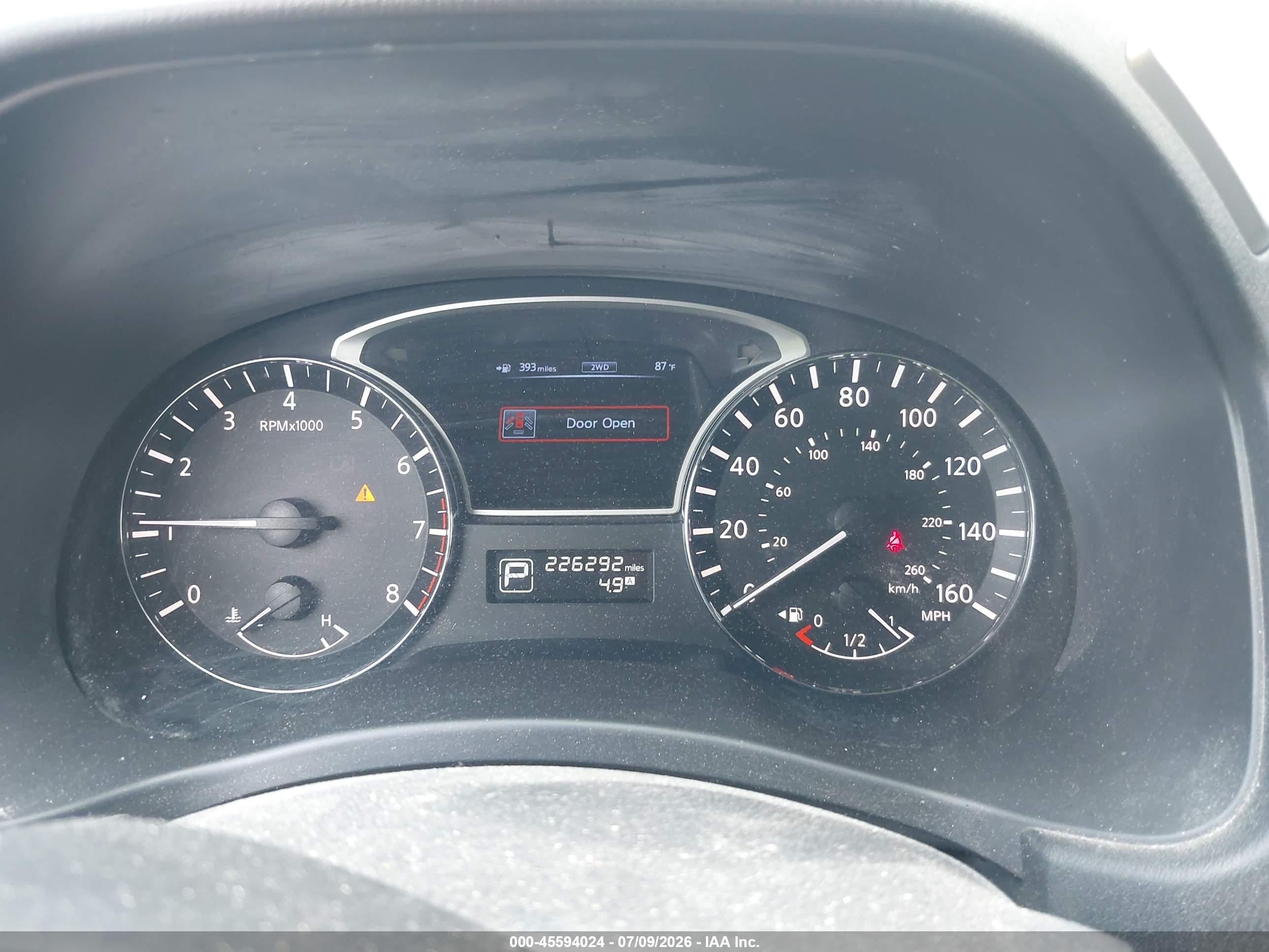 2013 Nissan Pathfinder Platinum Silver vin: 5N1AR2MM6DC655945