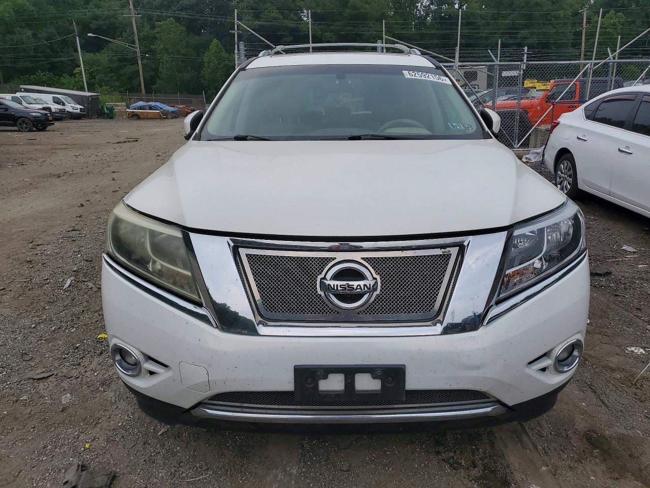 2013 Nissan Pathfinder S White vin: 5N1AR2MM6DC658487