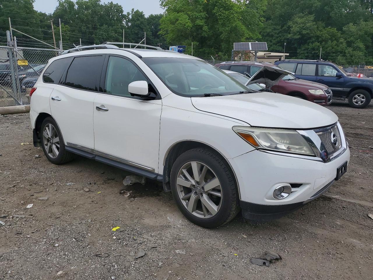 2013 Nissan Pathfinder S White vin: 5N1AR2MM6DC658487
