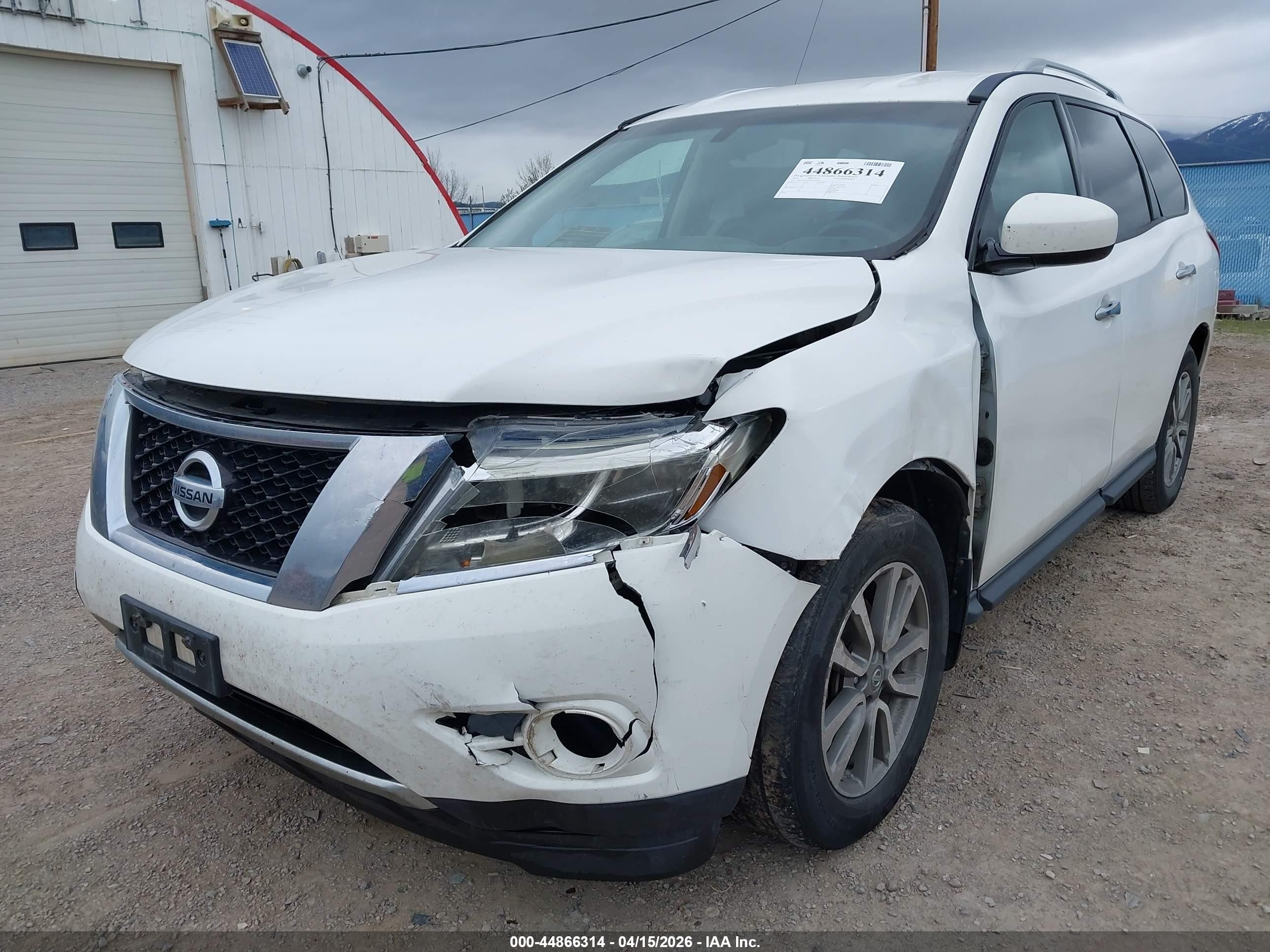 2013 Nissan Pathfinder Sv White vin: 5N1AR2MM6DC683454
