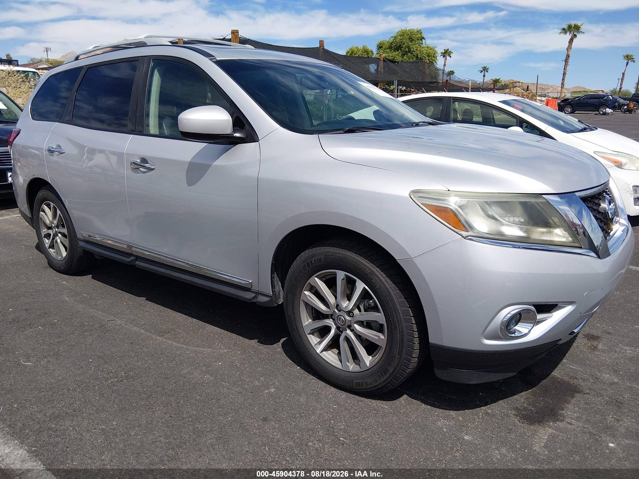 2014 Nissan Pathfinder Sl Серебряный vin: 5N1AR2MM6EC618914