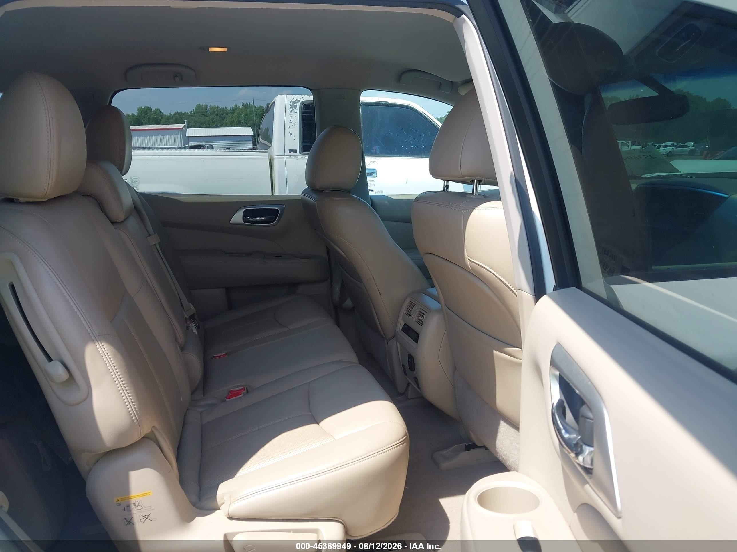 2014 Nissan Pathfinder Platinum White vin: 5N1AR2MM6EC647054