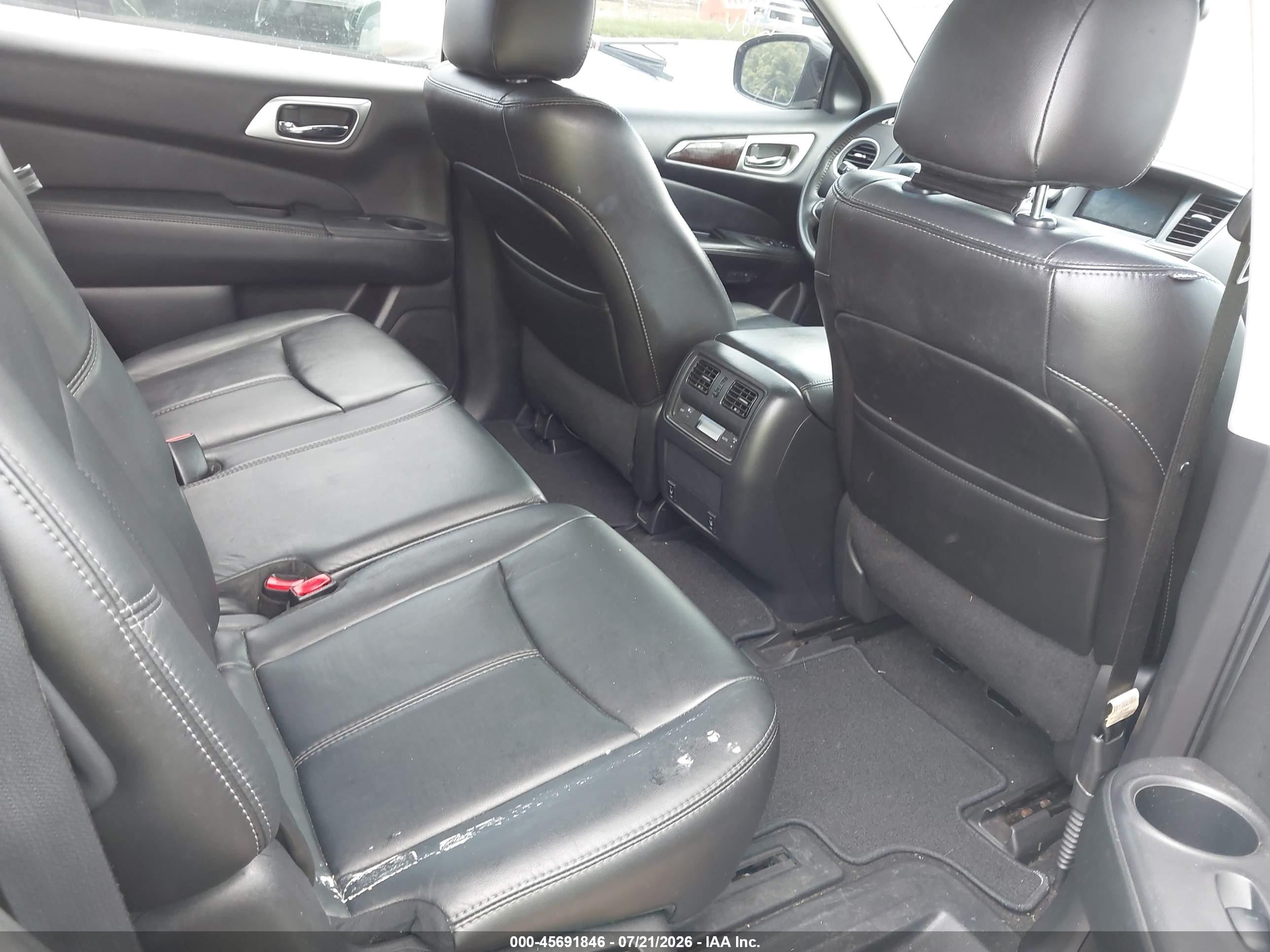 2014 Nissan Pathfinder Sl Silver vin: 5N1AR2MM6EC652433