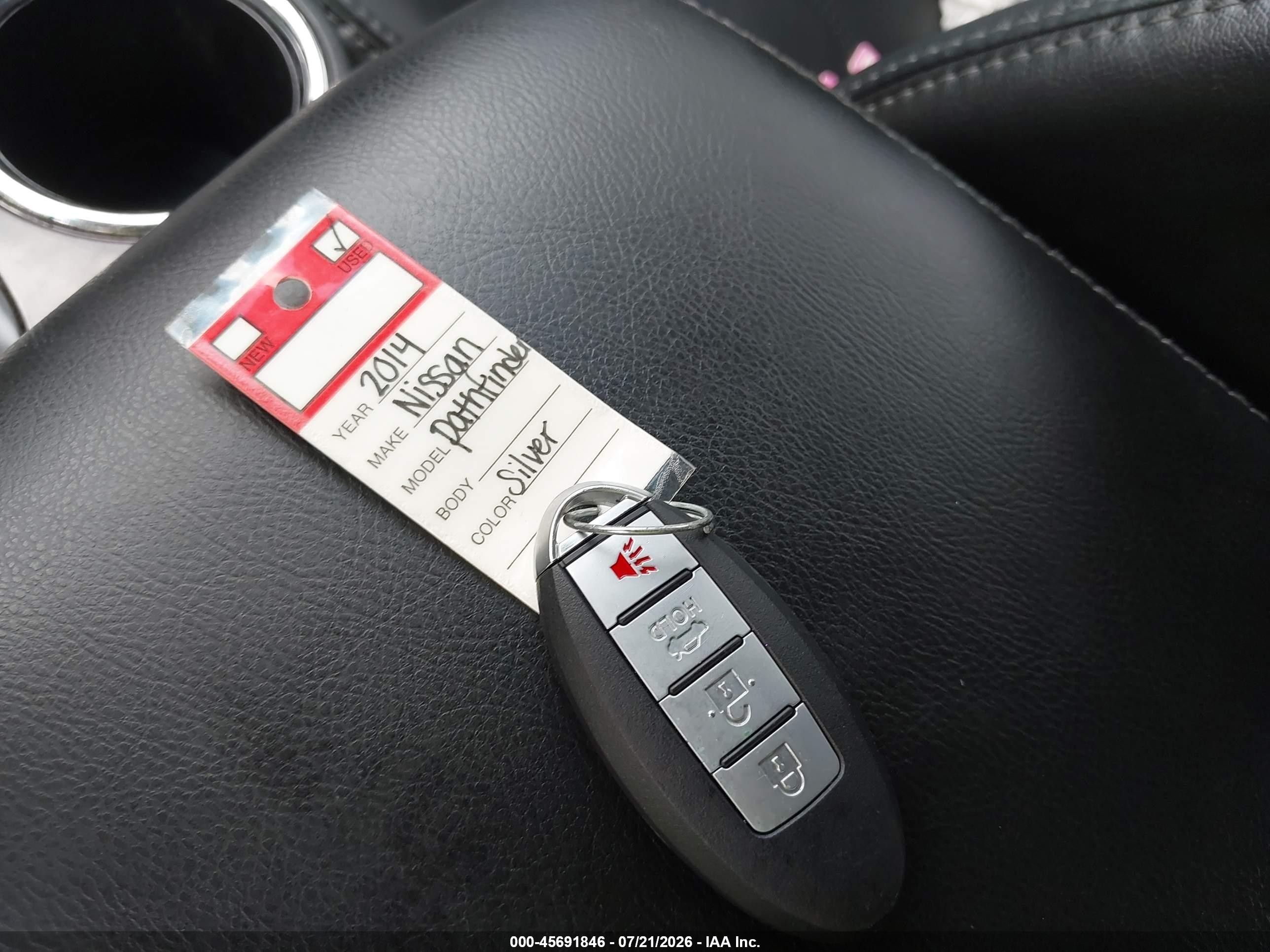 2014 Nissan Pathfinder Sl Silver vin: 5N1AR2MM6EC652433