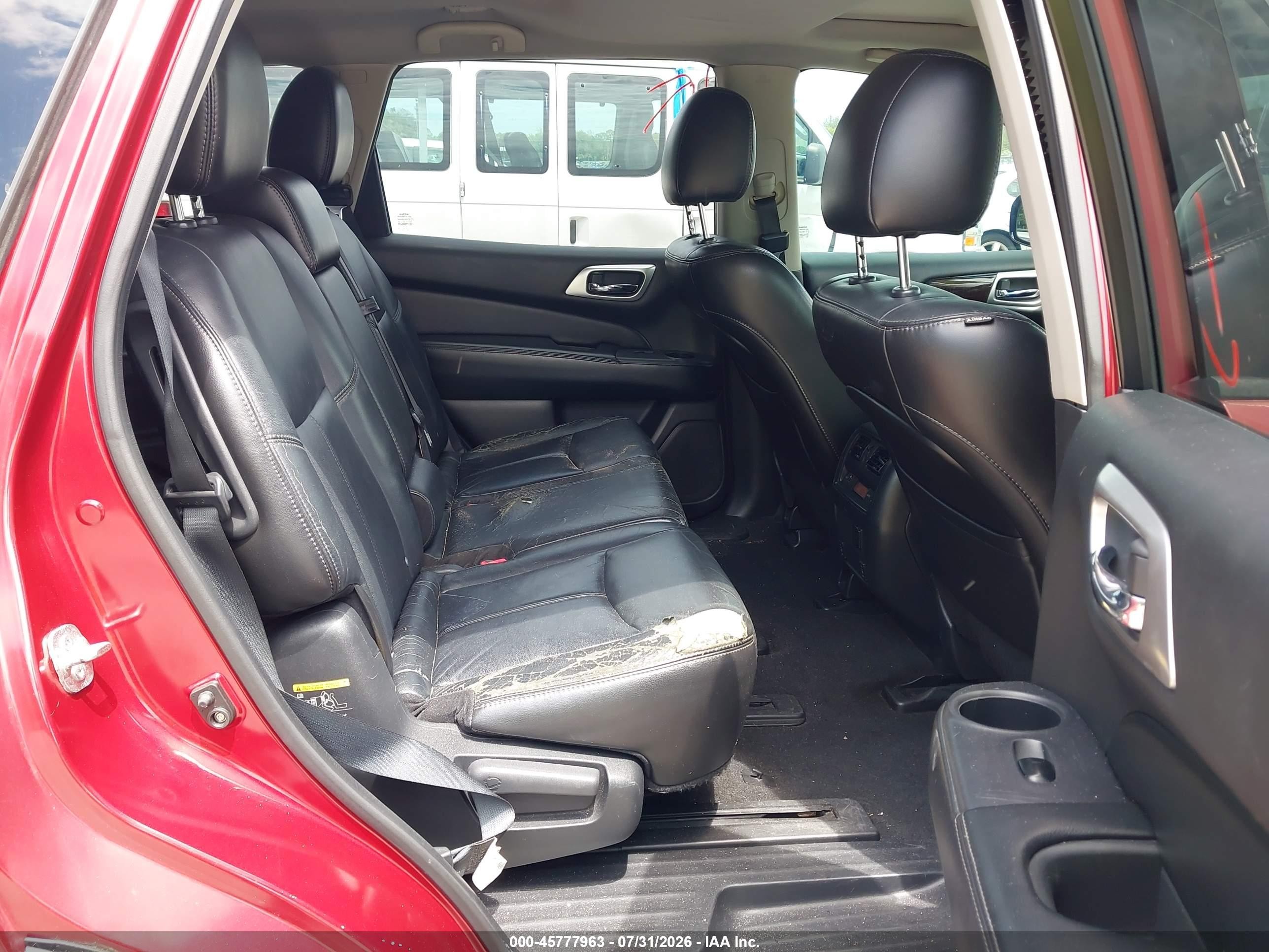 2014 Nissan Pathfinder Platinum/s/sl/sv Red vin: 5N1AR2MM6EC664906