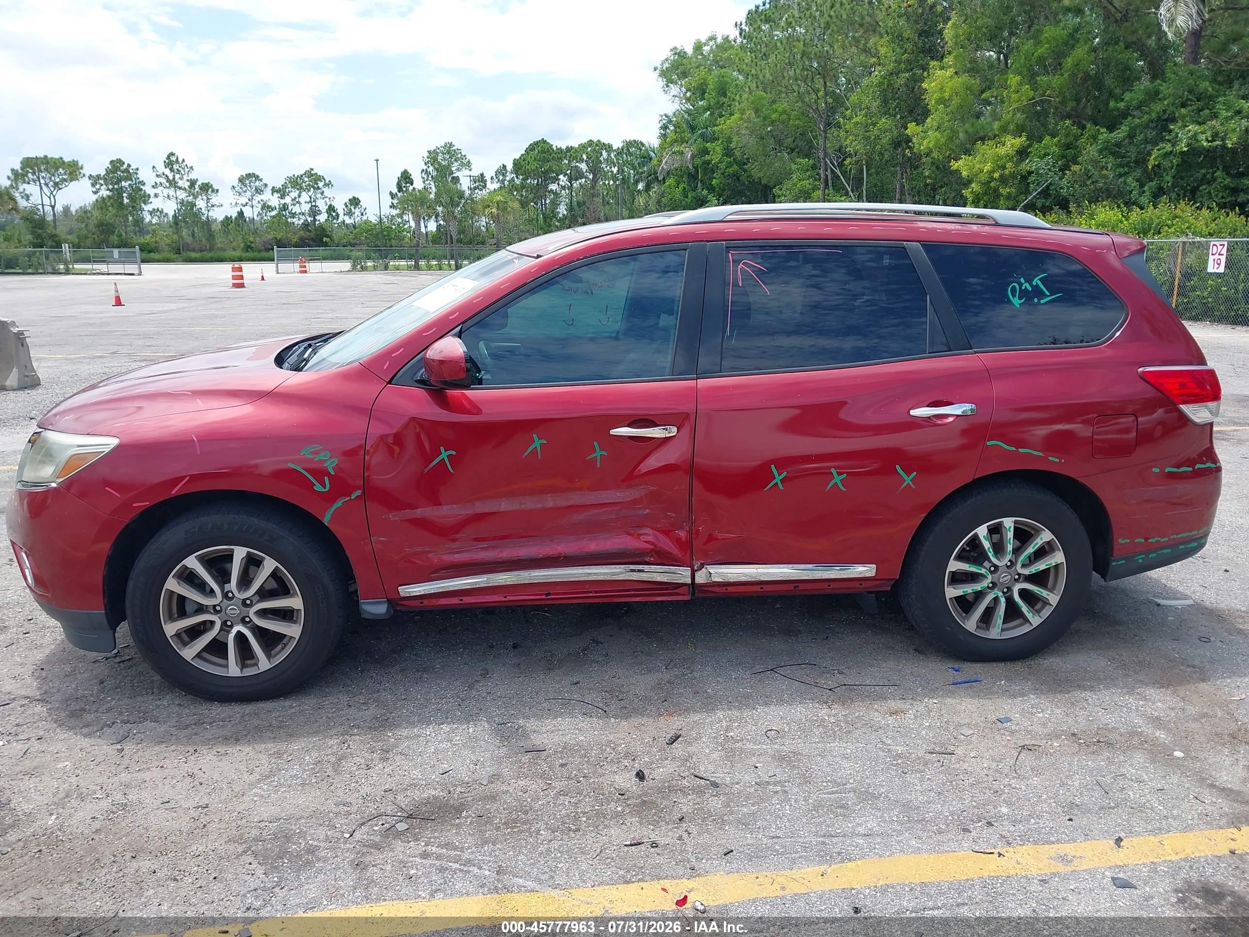 2014 Nissan Pathfinder Platinum/s/sl/sv Red vin: 5N1AR2MM6EC664906