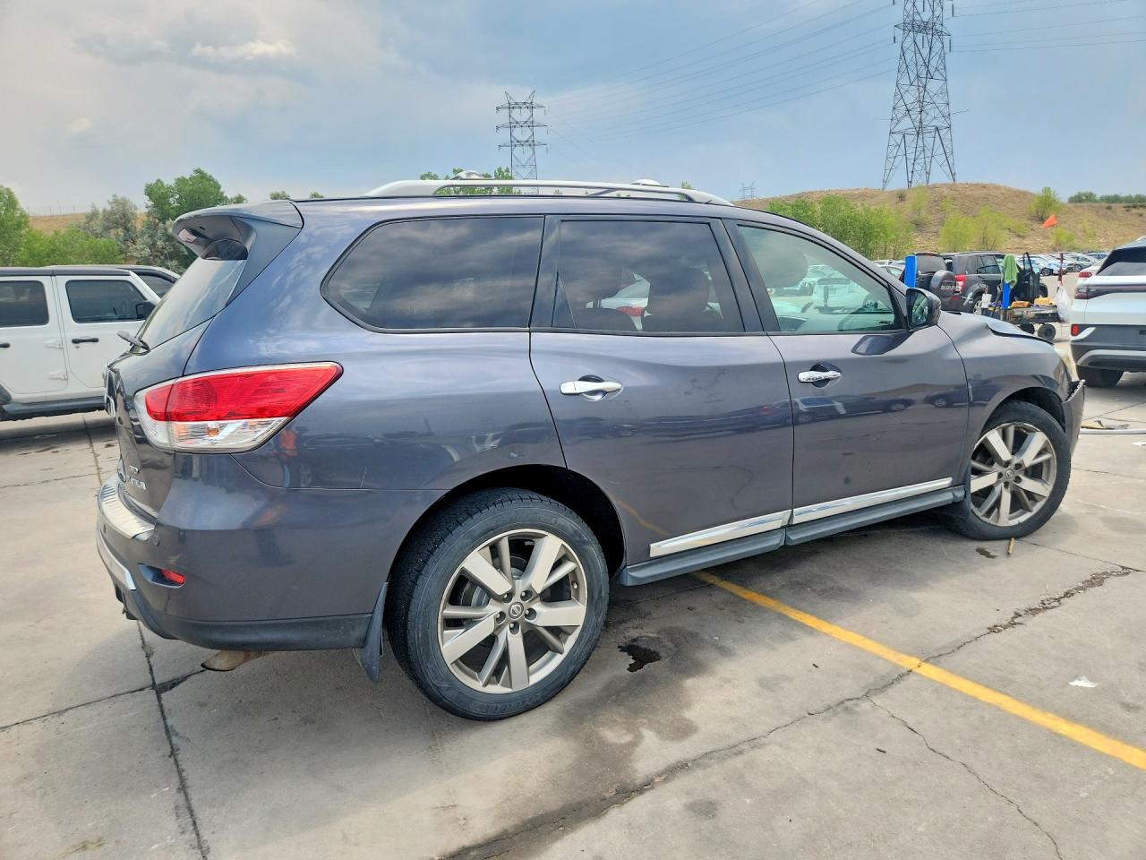 2014 Nissan Pathfinder S Charcoal vin: 5N1AR2MM6EC667191