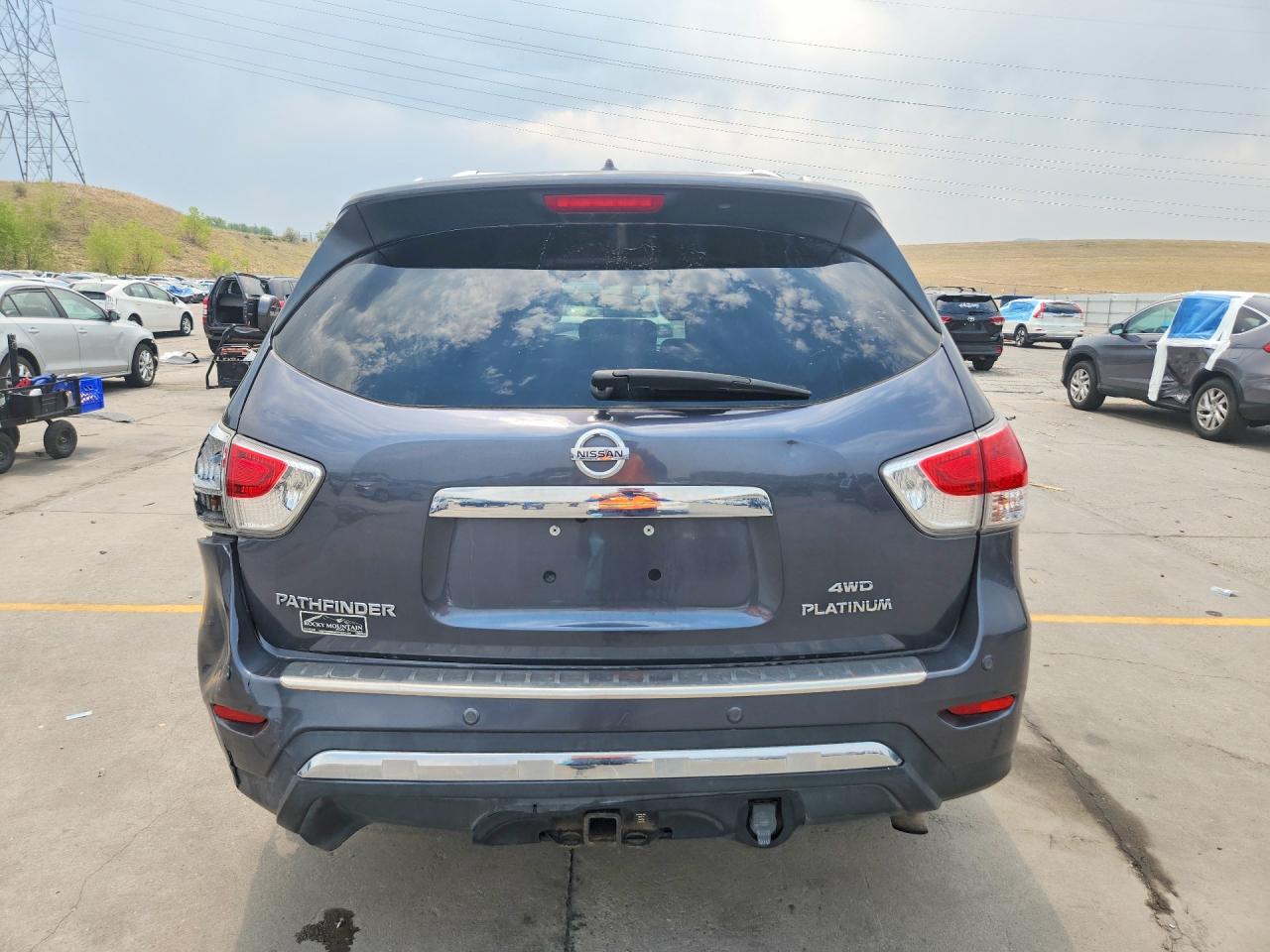 2014 Nissan Pathfinder S Charcoal vin: 5N1AR2MM6EC667191