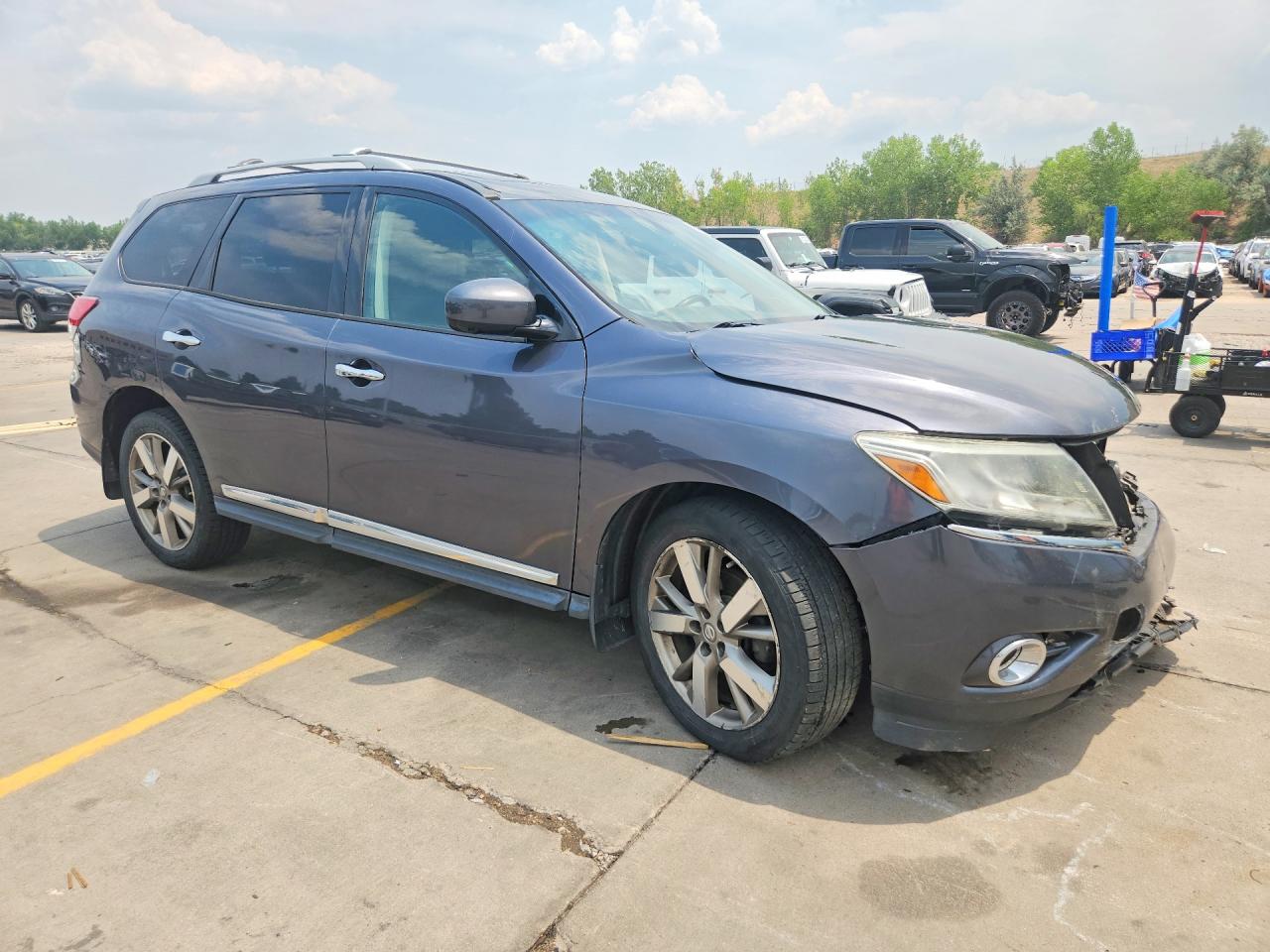 2014 Nissan Pathfinder S Charcoal vin: 5N1AR2MM6EC667191