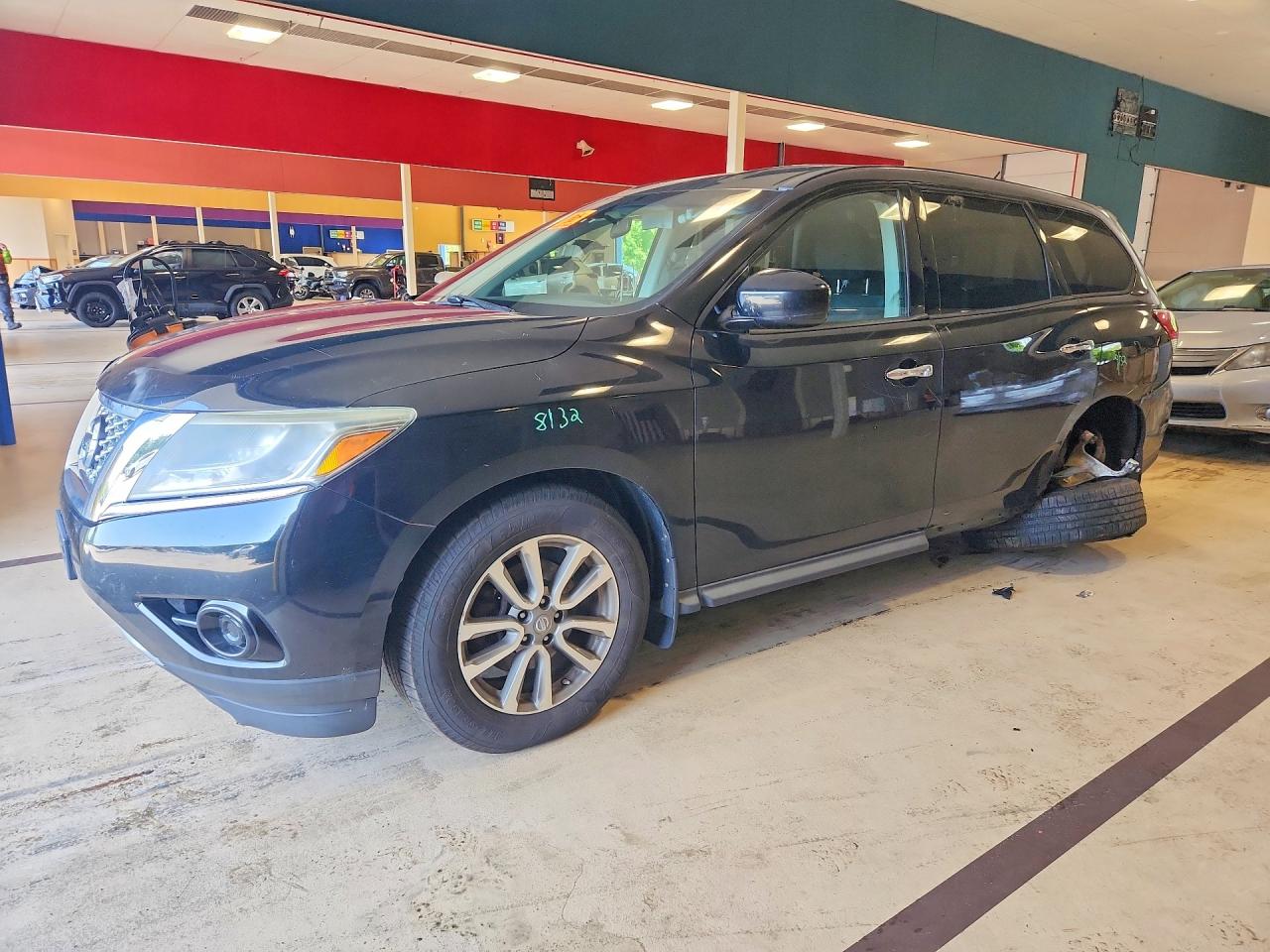 2014 Nissan Pathfinder S Черный vin: 5N1AR2MM6EC685495