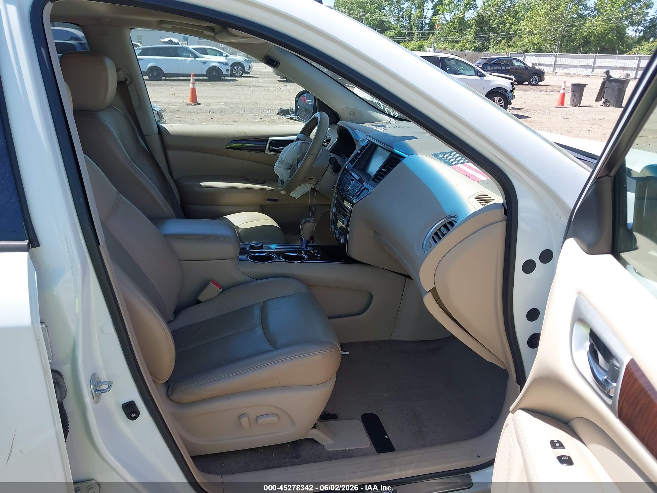 2014 Nissan Pathfinder Platinum White vin: 5N1AR2MM6EC688624