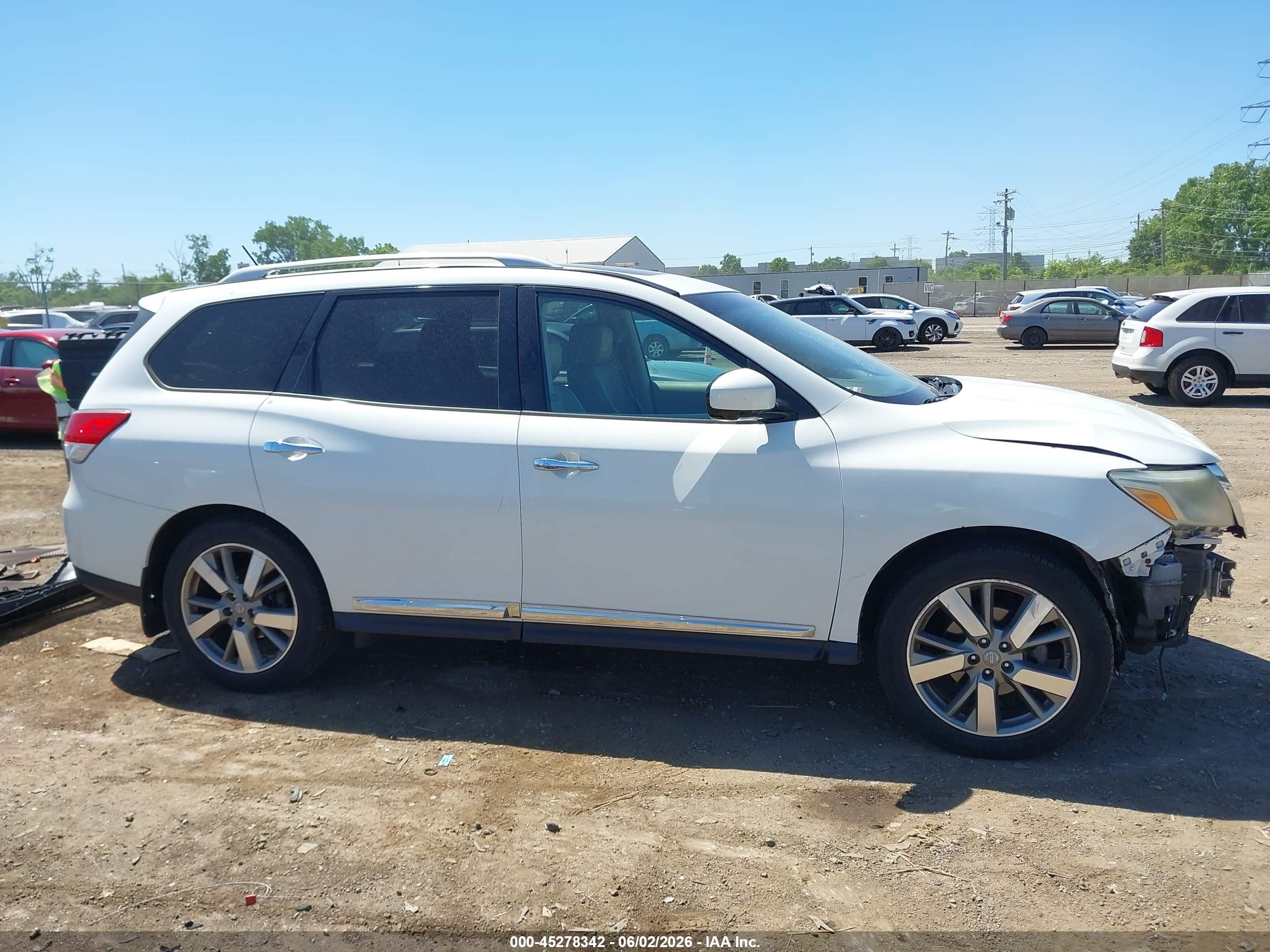 2014 Nissan Pathfinder Platinum White vin: 5N1AR2MM6EC688624