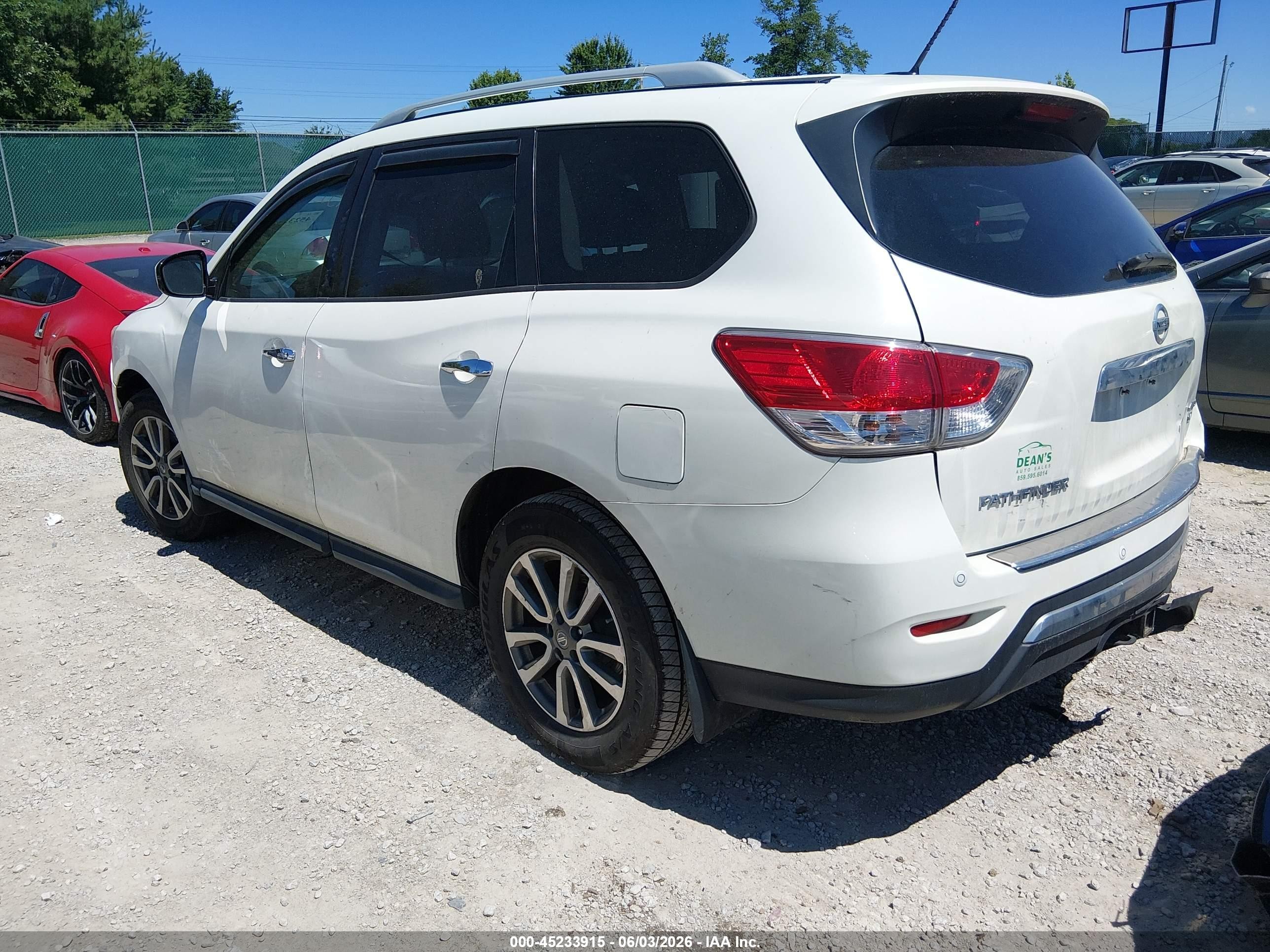 2014 Nissan Pathfinder Sv White vin: 5N1AR2MM6EC703607