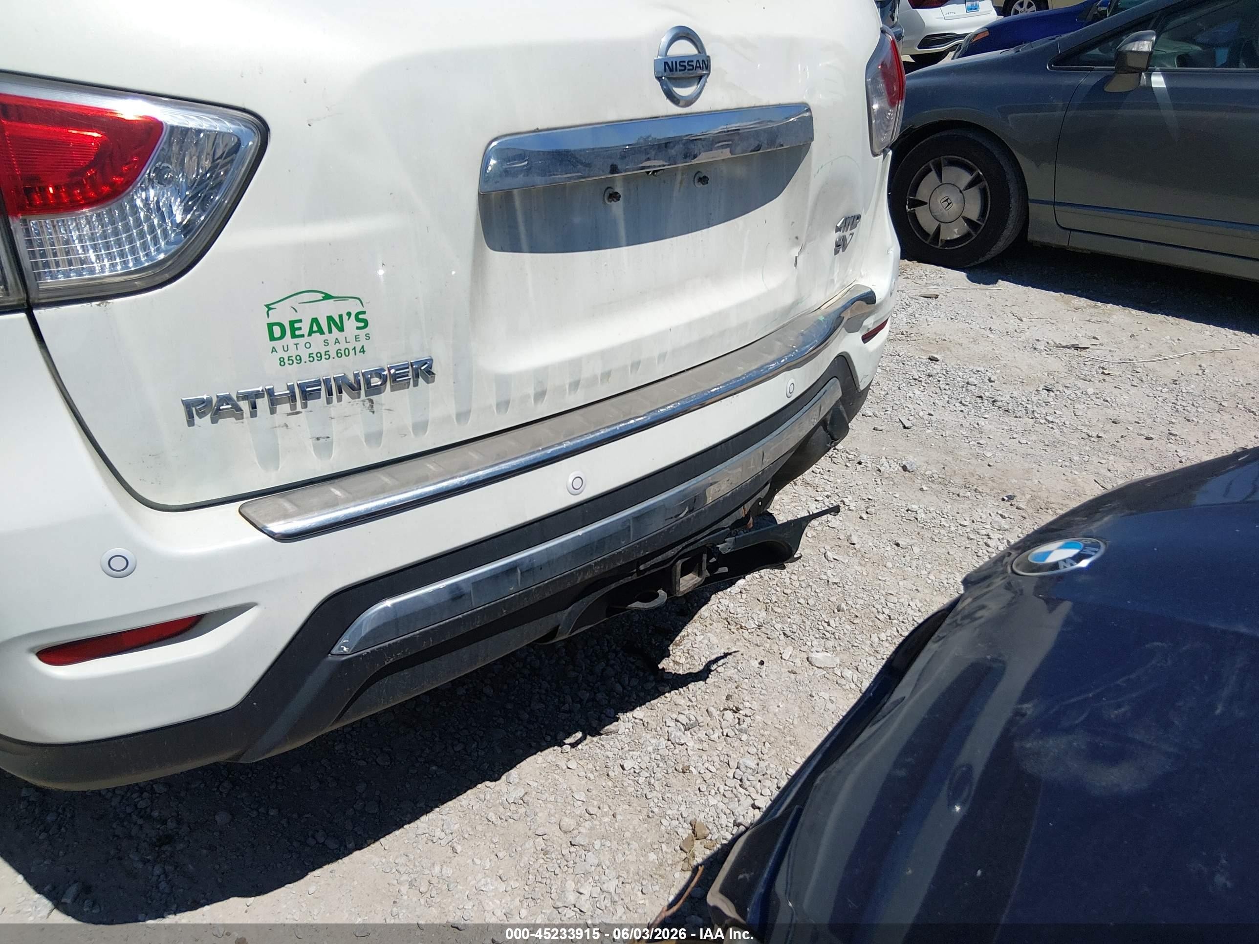 2014 Nissan Pathfinder Sv White vin: 5N1AR2MM6EC703607