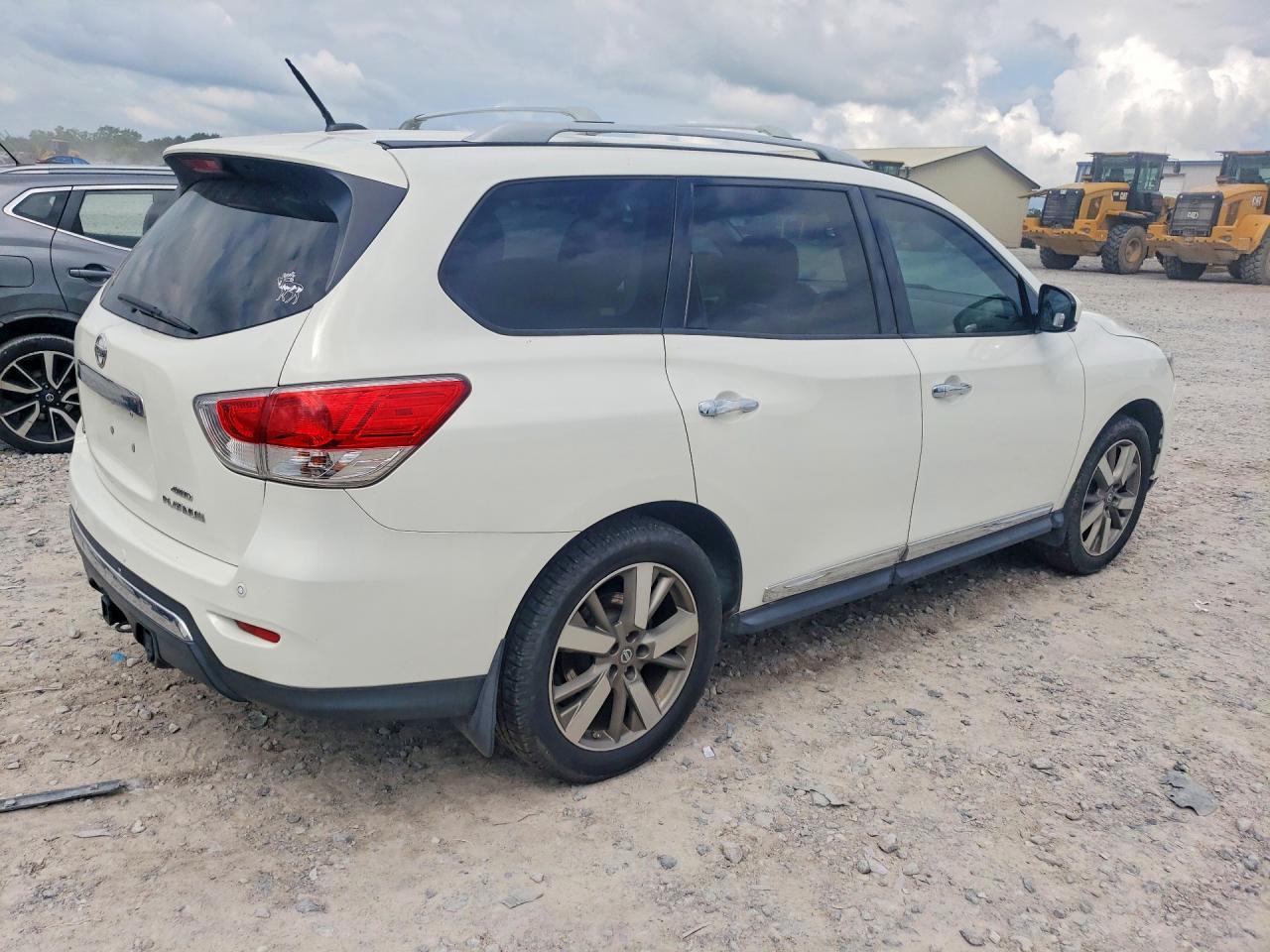 2014 Nissan Pathfinder S White vin: 5N1AR2MM6EC706331