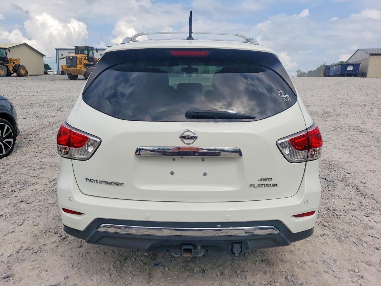 2014 Nissan Pathfinder S White vin: 5N1AR2MM6EC706331