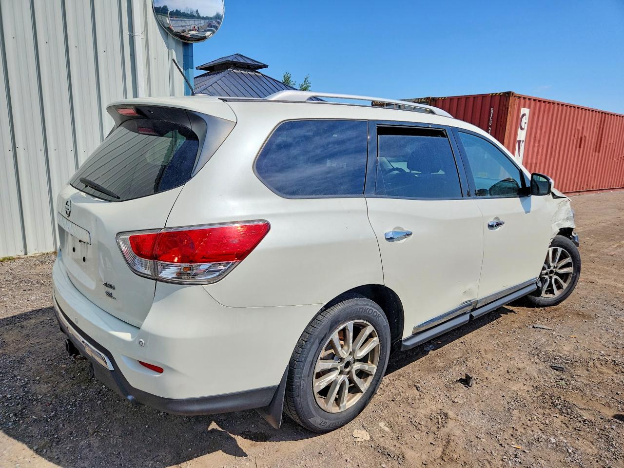 2015 Nissan Pathfinder S White vin: 5N1AR2MM6FC605887