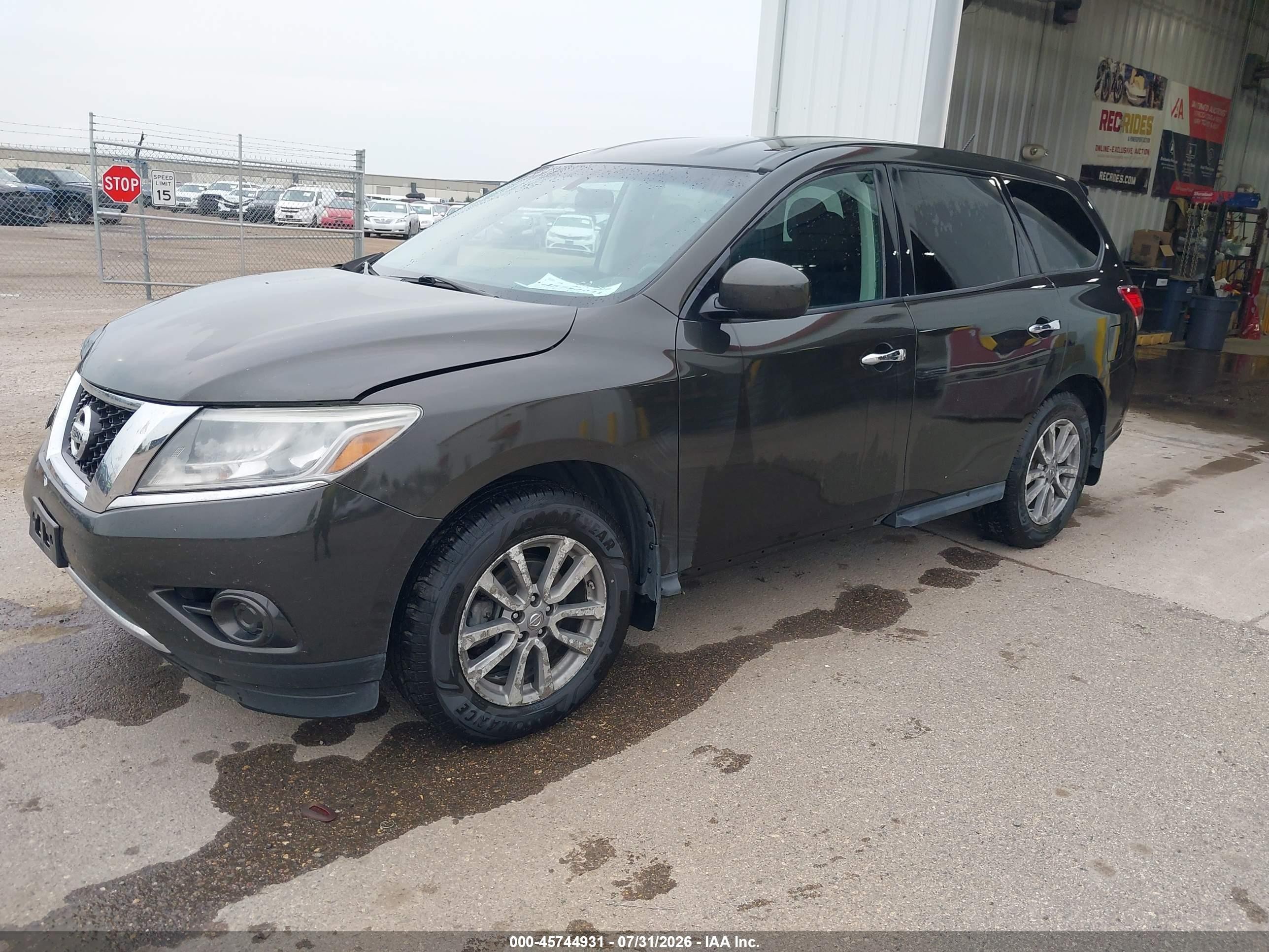 2015 Nissan Pathfinder S Gray vin: 5N1AR2MM6FC624133