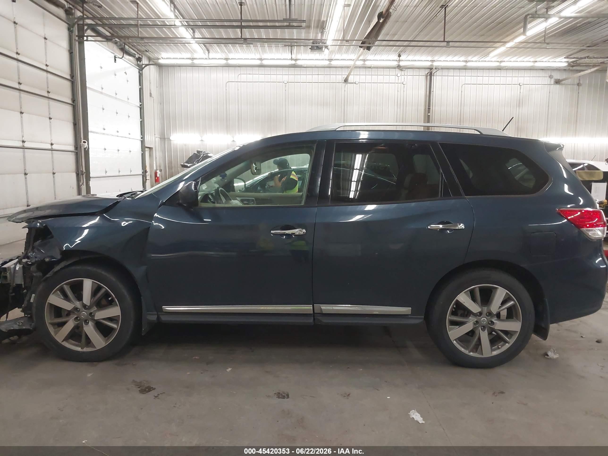 2015 Nissan Pathfinder Platinum Синий vin: 5N1AR2MM6FC634919
