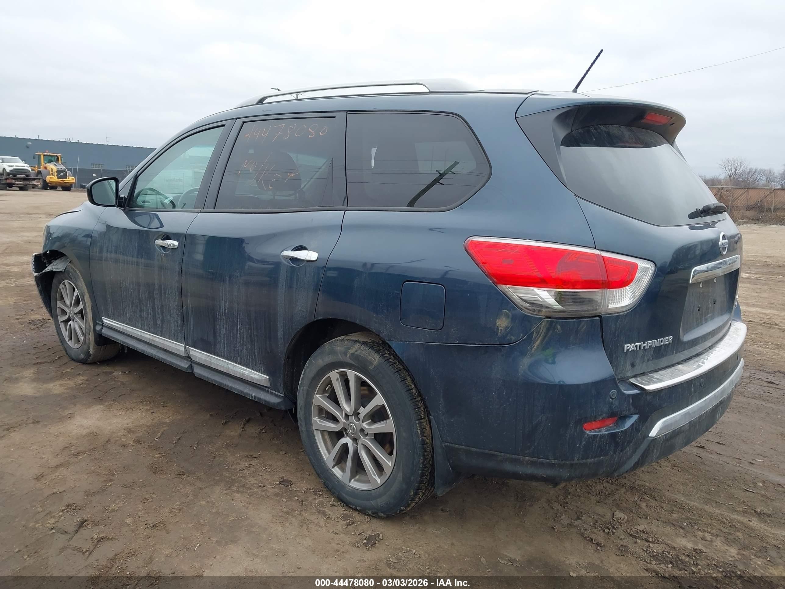 2015 Nissan Pathfinder Sl Navy vin: 5N1AR2MM6FC642471