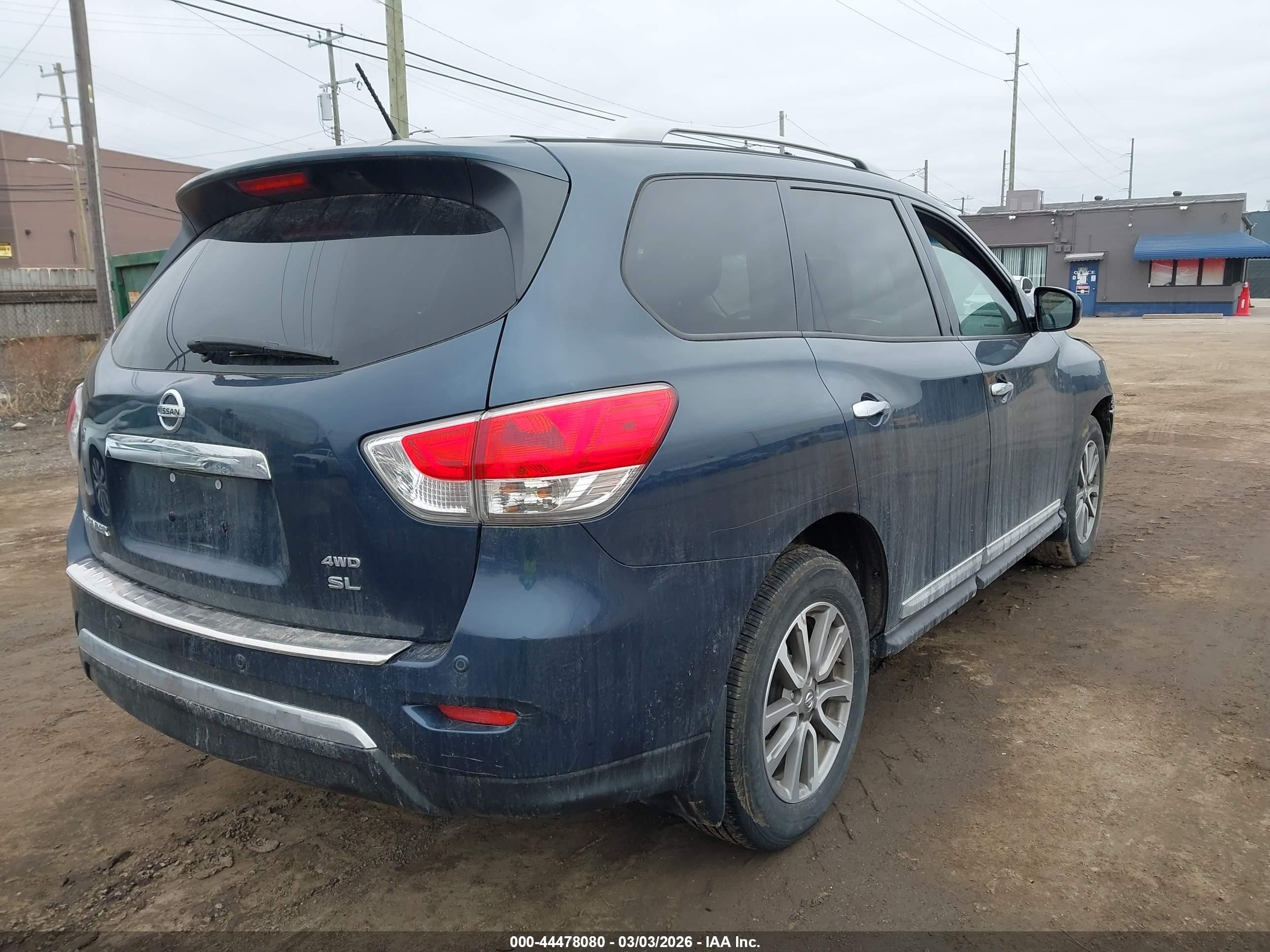 2015 Nissan Pathfinder Sl Navy vin: 5N1AR2MM6FC642471