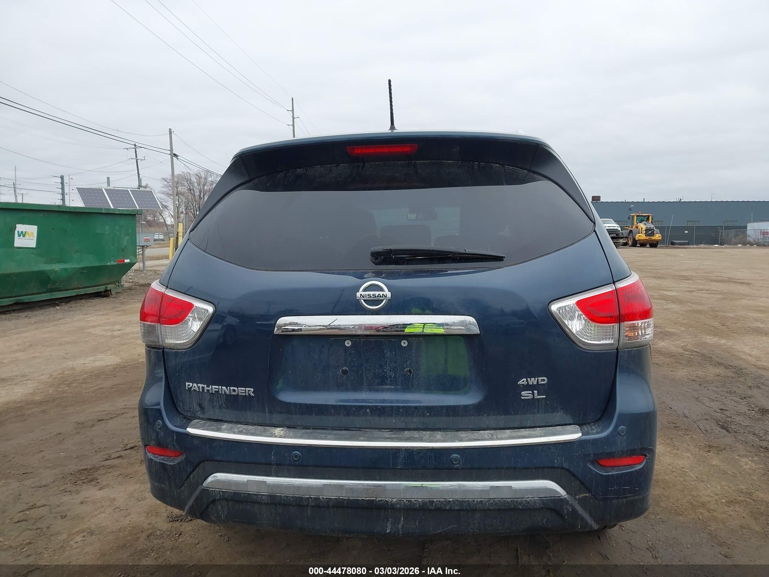 2015 Nissan Pathfinder Sl Navy vin: 5N1AR2MM6FC642471